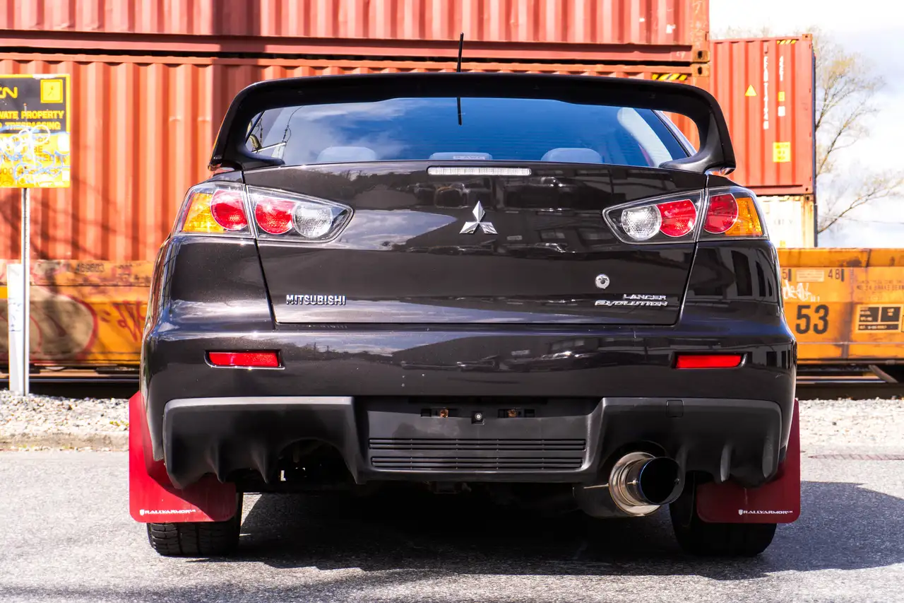 Mitsubishi Lancer снимка Mitsubishi Lancer