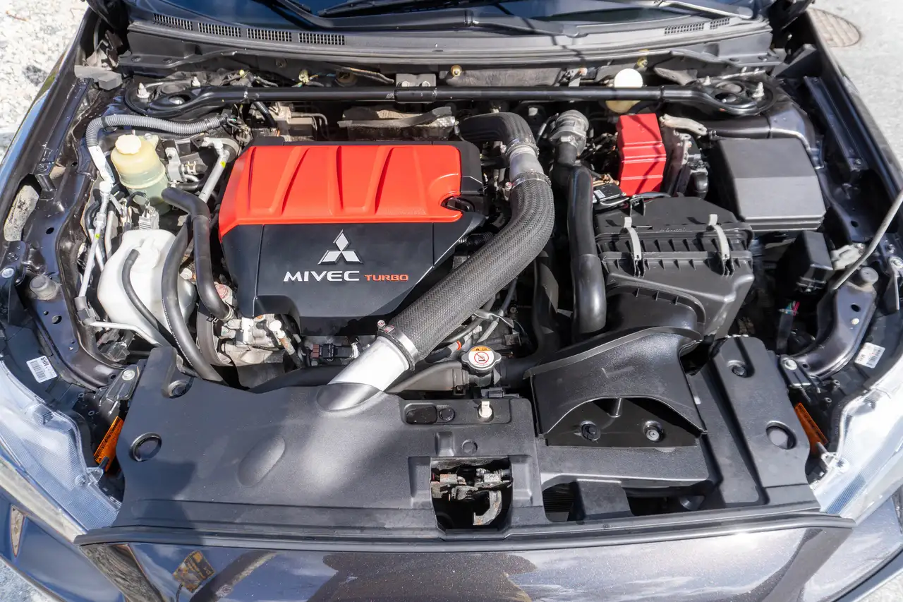 Mitsubishi Lancer снимка Mitsubishi Lancer