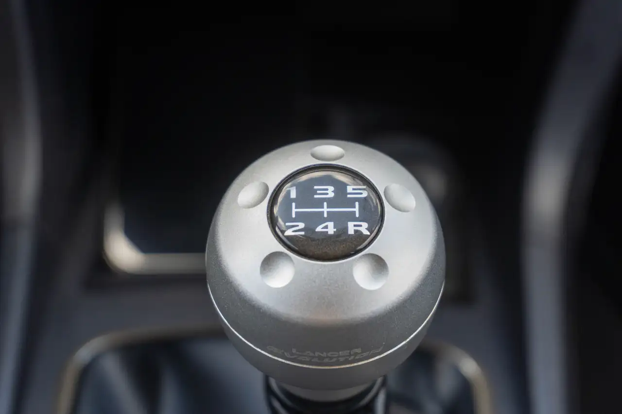 Mitsubishi Lancer снимка Mitsubishi Lancer