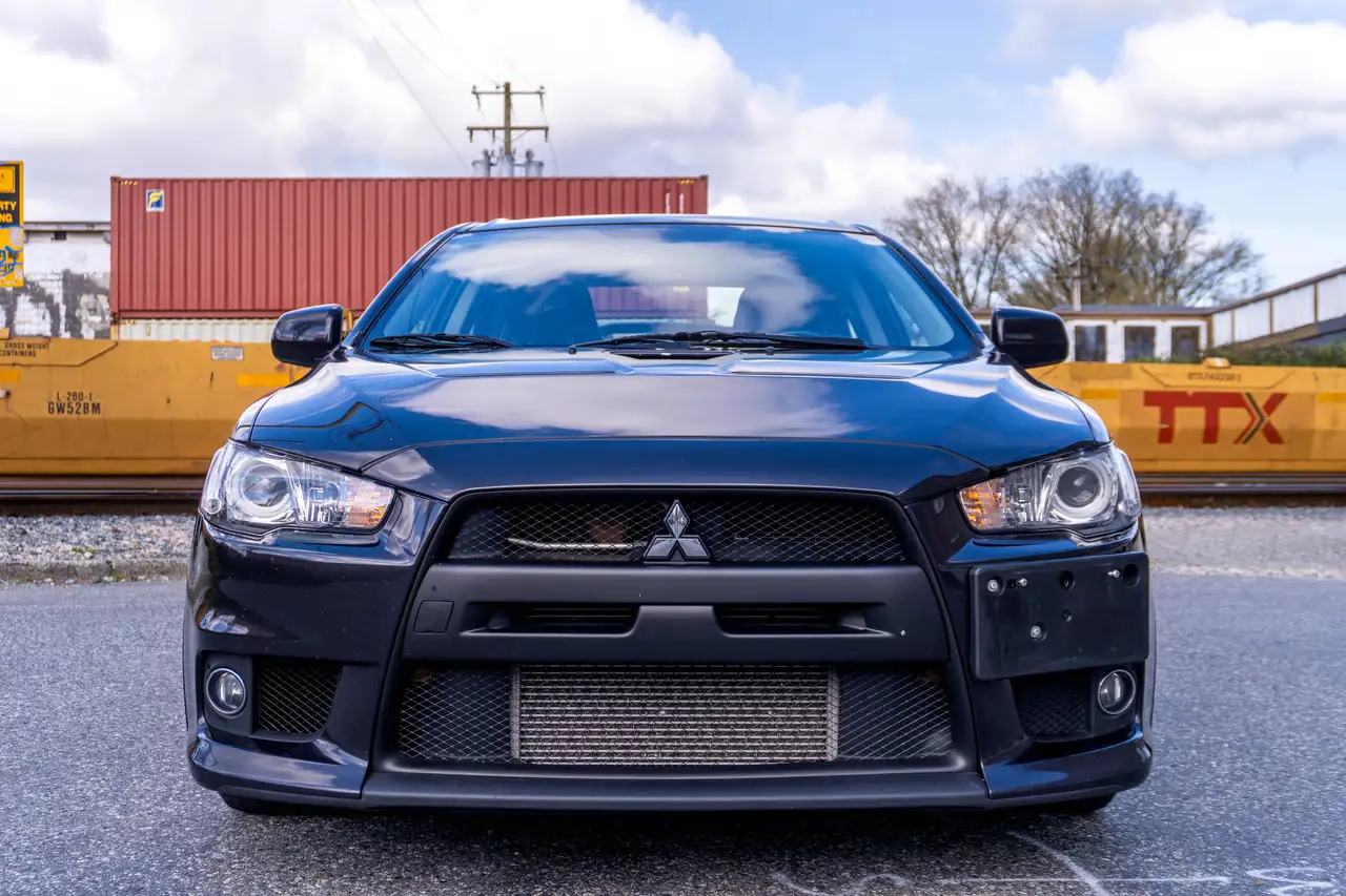 Mitsubishi Lancer снимка Mitsubishi Lancer