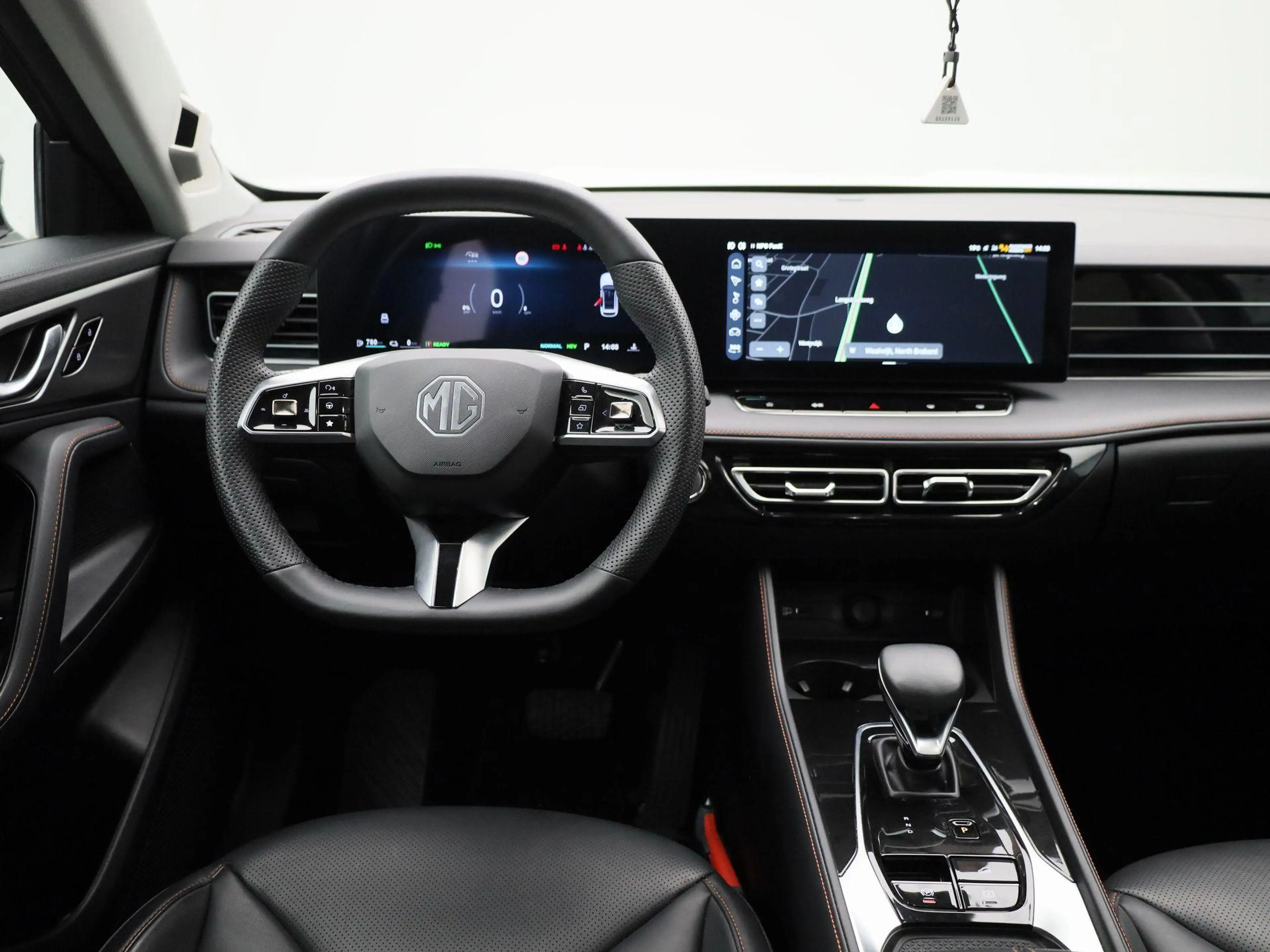 MG HS MG PHEV 1.5 Luxury — photo 7