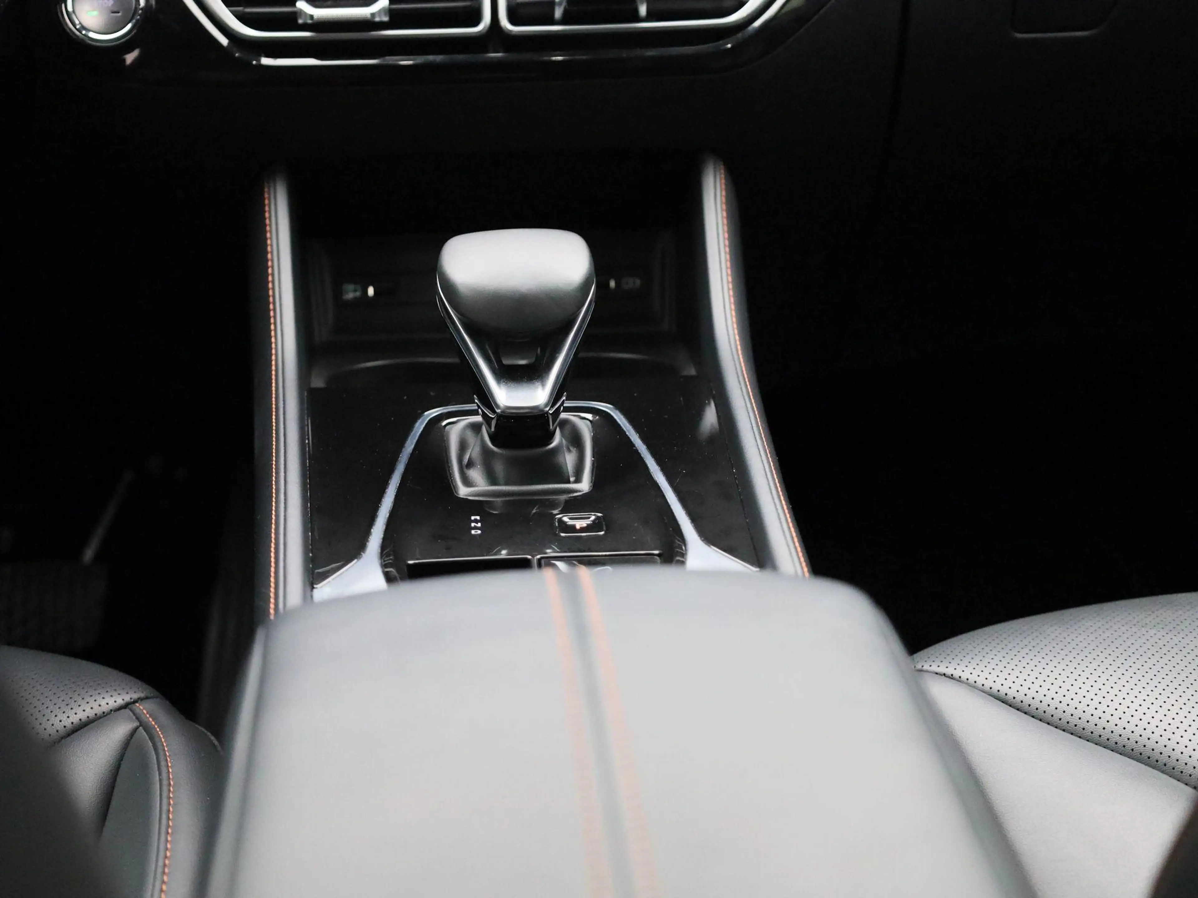 MG HS MG PHEV 1.5 Luxury — photo 10
