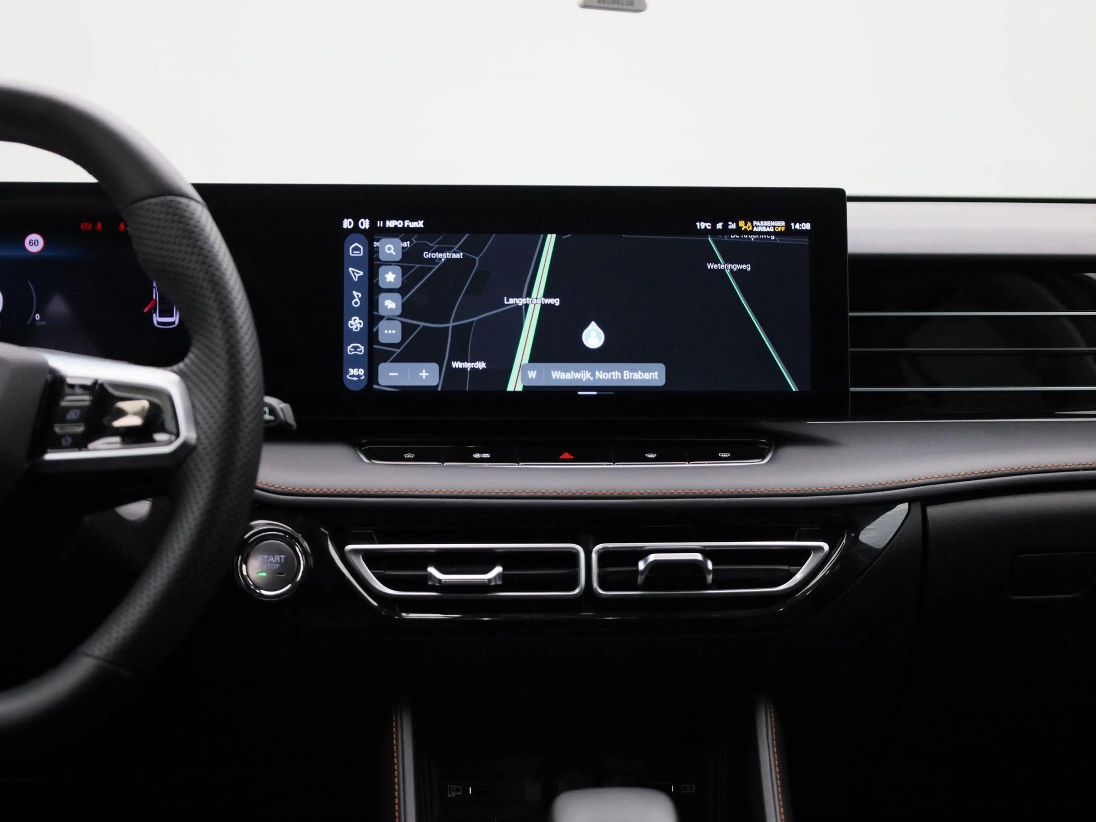 MG HS MG PHEV 1.5 Luxury — photo 9