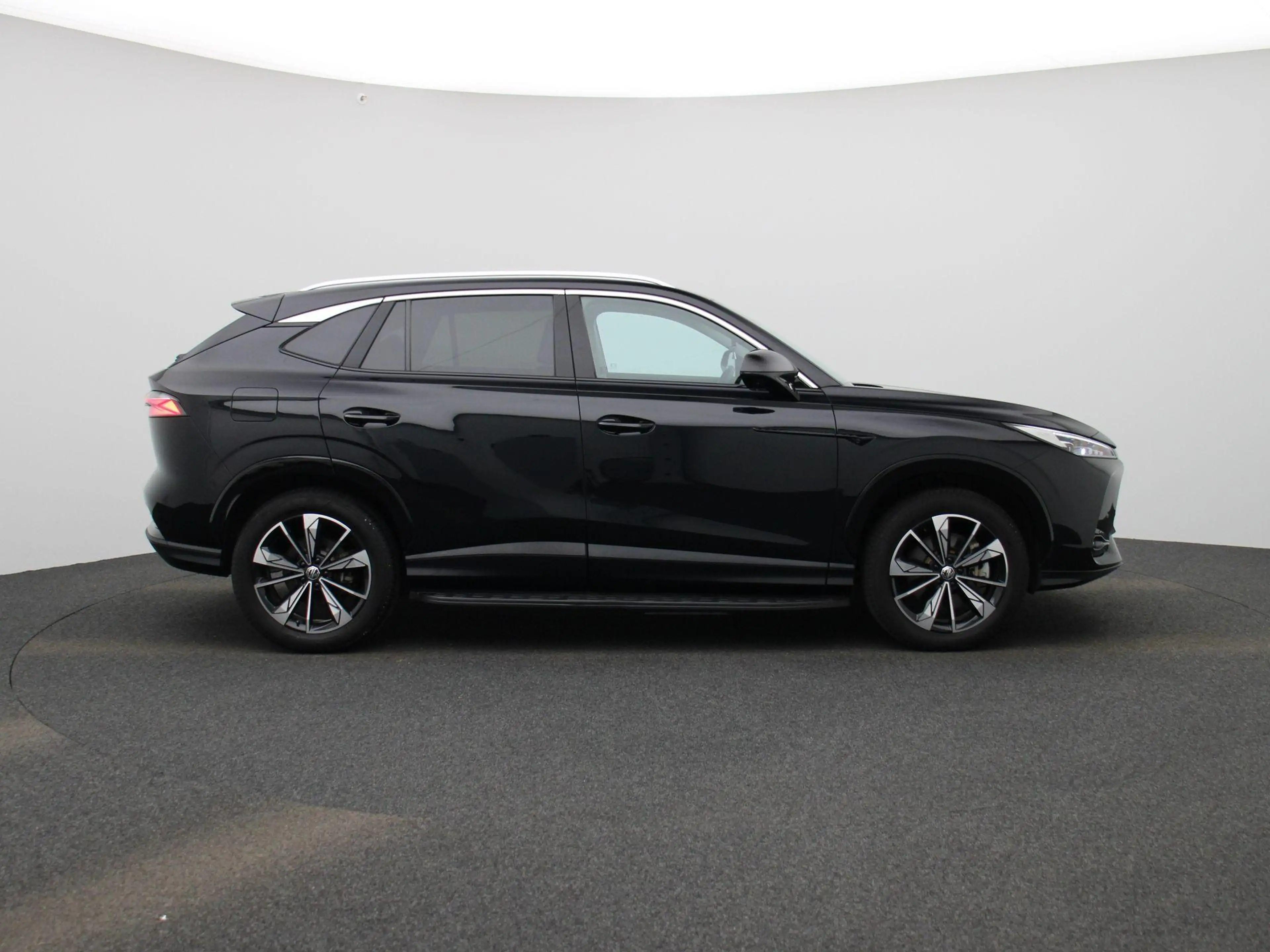 MG HS MG PHEV 1.5 Luxury — photo 6
