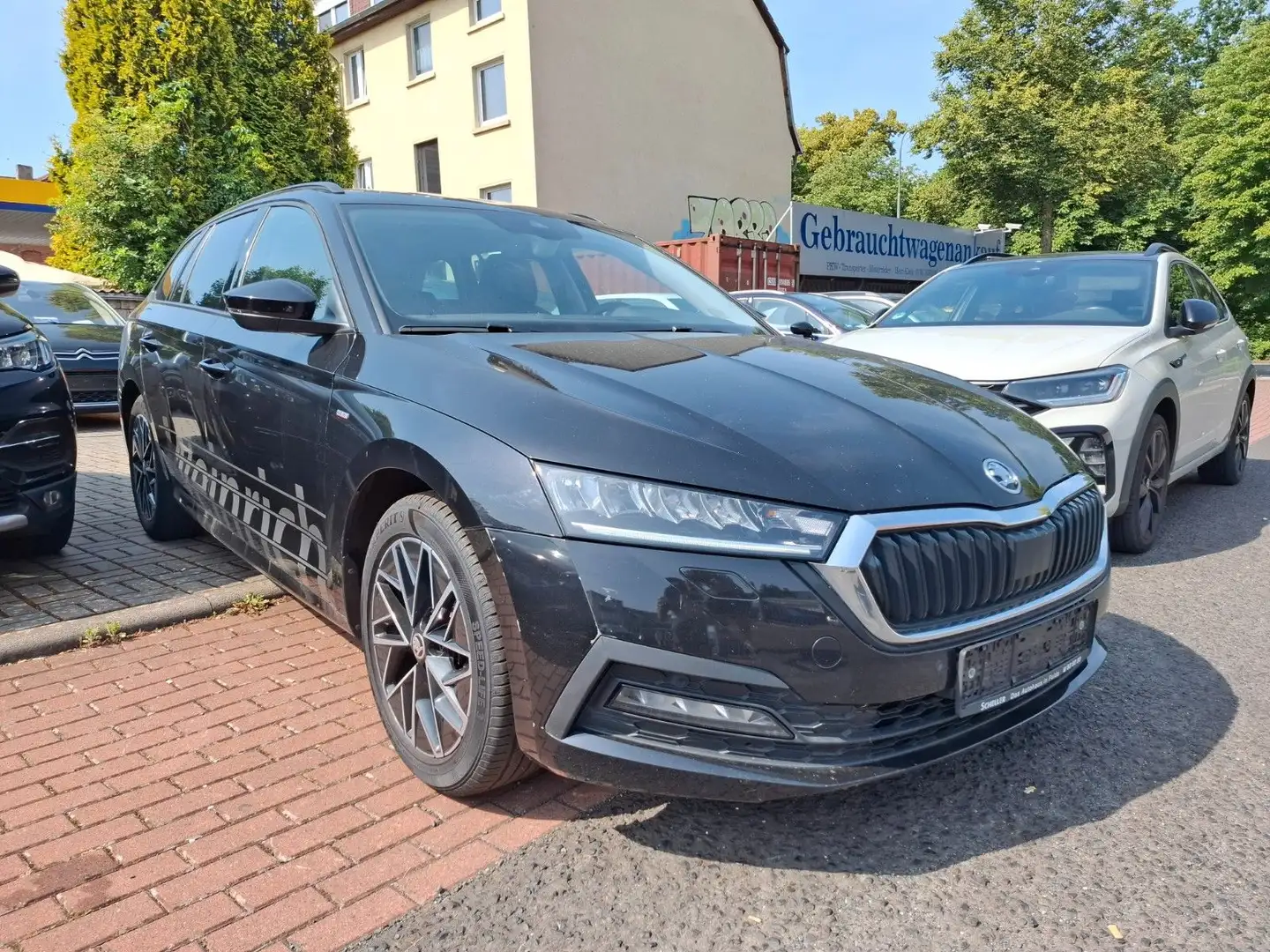 Skoda Octavia Combi Clever 115PS TDI DSG Noir - 2