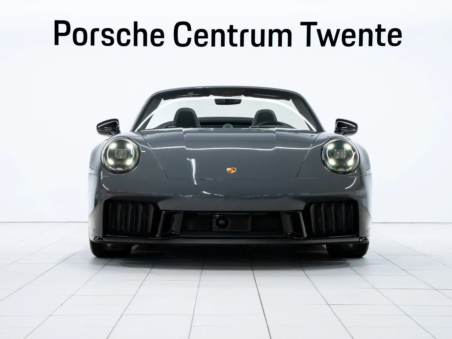 Porsche 992 Carrera GTS Cabriolet Grau - 2