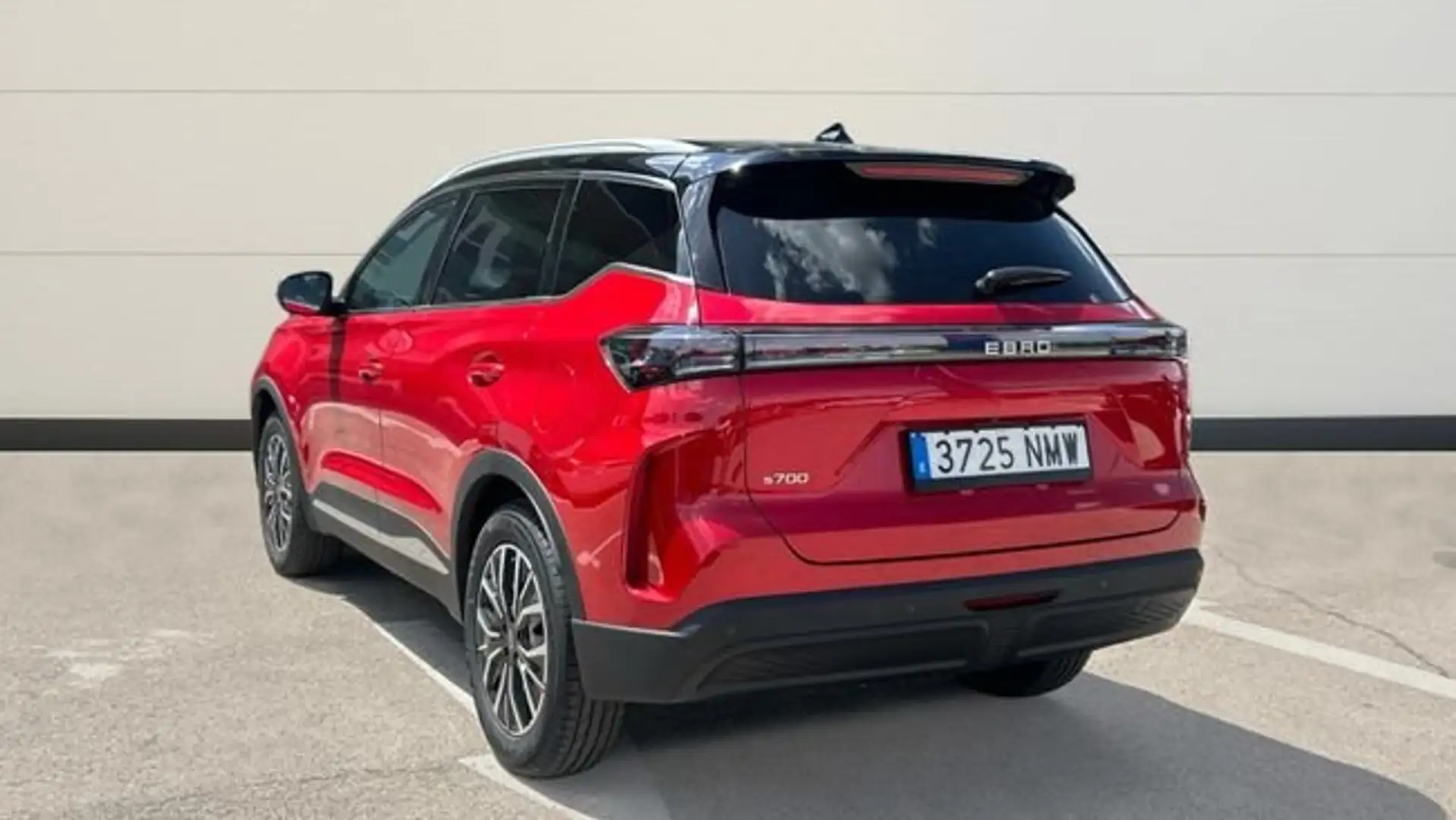 Ebro s700 1.5 TGDI PHEV LUXURY E-CVT 279 5P Schwarz - 2