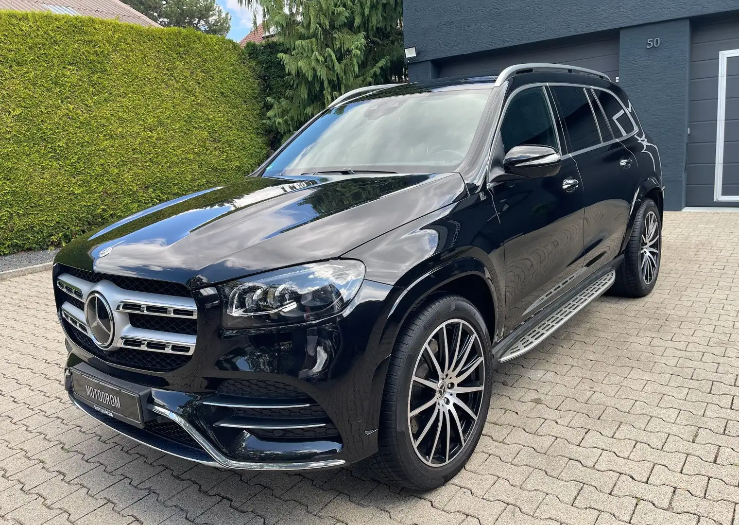 Mercedes-Benz GLS 400 D PANO SOFT KEYLES HUD AIR+ AMG-LINE Schwarz - 1