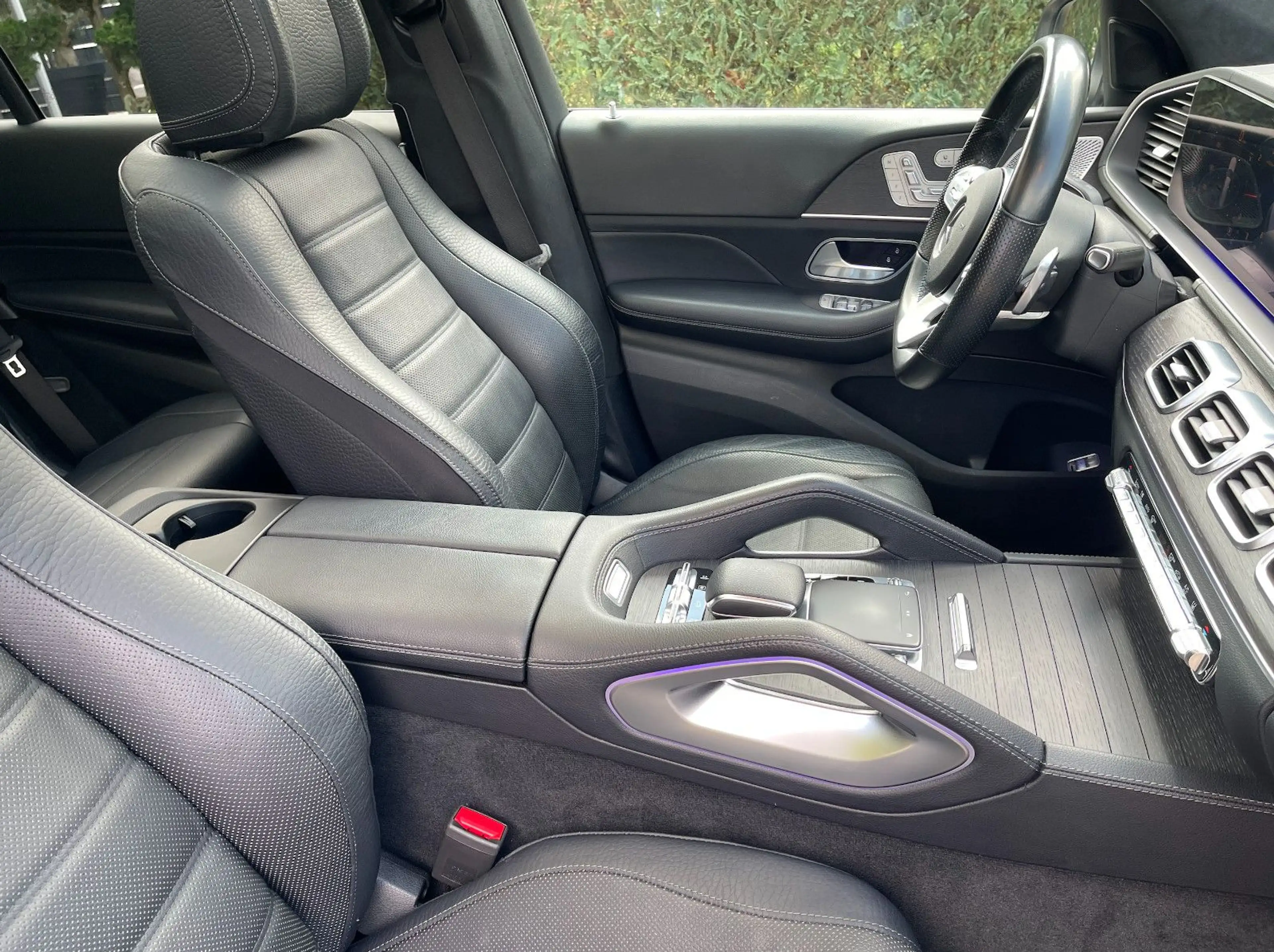 Mercedes-Benz GLS 400 D PANO SOFT KEYLES HUD AIR+ AMG-LINE — photo 9