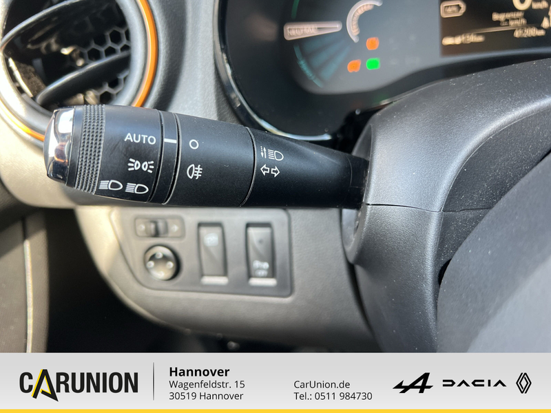 Dacia Spring Comfort Plus m. Look-Paket-Orange (MY22) — photo 15