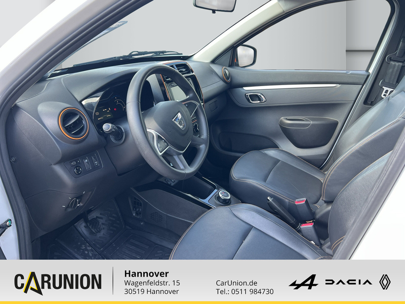 Dacia Spring Comfort Plus m. Look-Paket-Orange (MY22) — photo 7