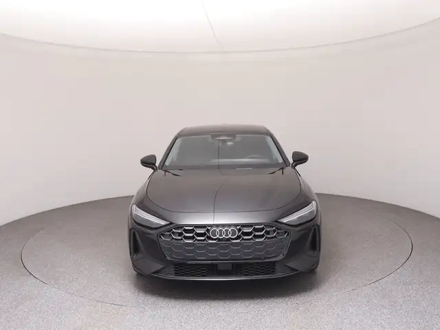Audi A5 view 3