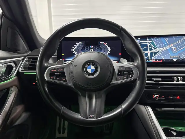 BMW 4 Series view 11