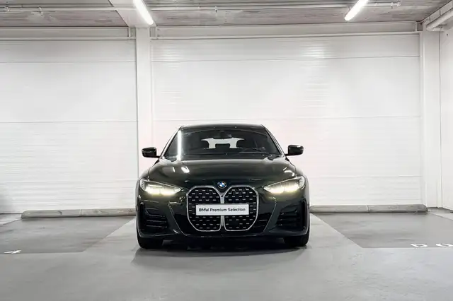 BMW 4 Series view 5