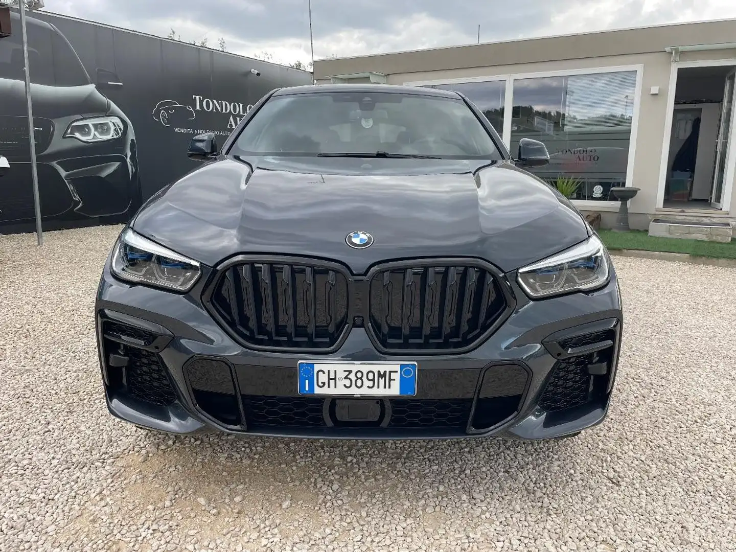 BMW X6 xDrive30d 48V Msport Bílá - 1