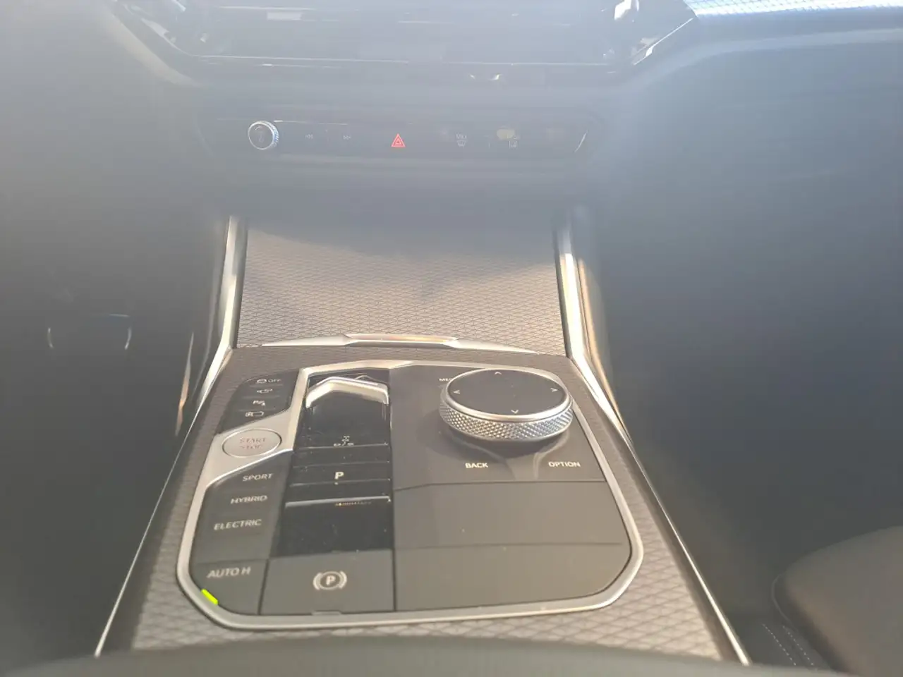 BMW 330 e xDrive Aut. 16