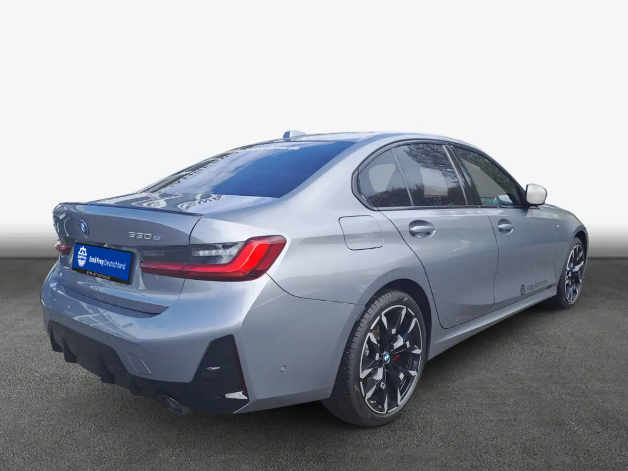 BMW 330 e xDrive Aut. 2