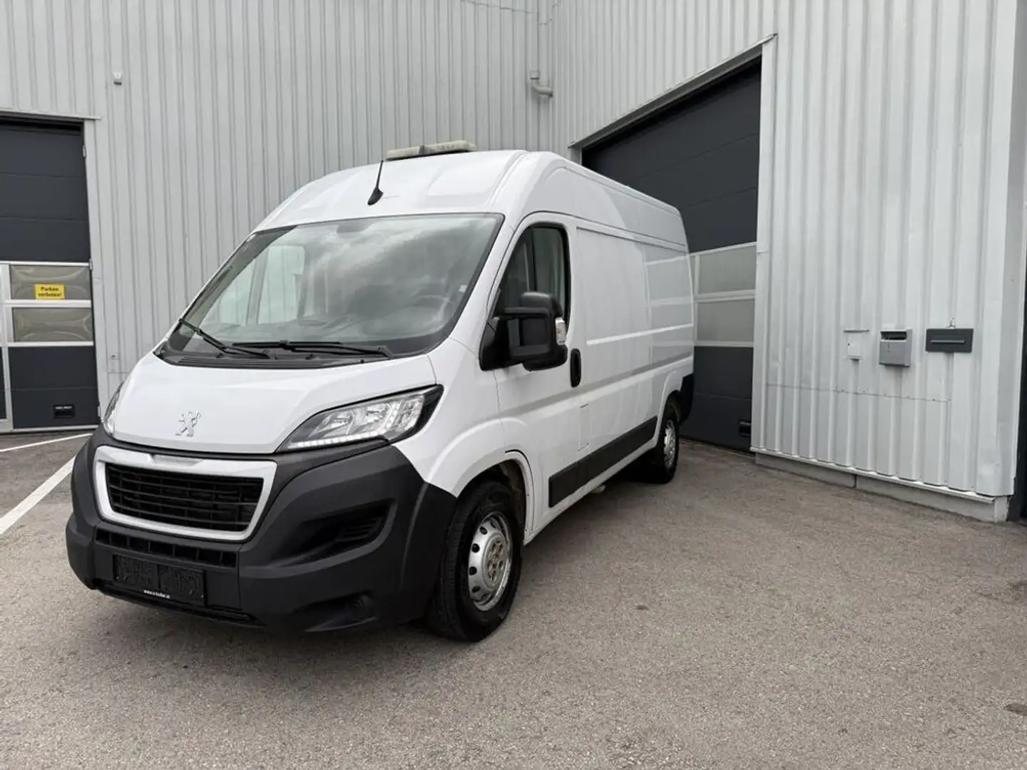Peugeot Boxer 35 L2H2 BlueHDi 165 S&S Blanc - 1