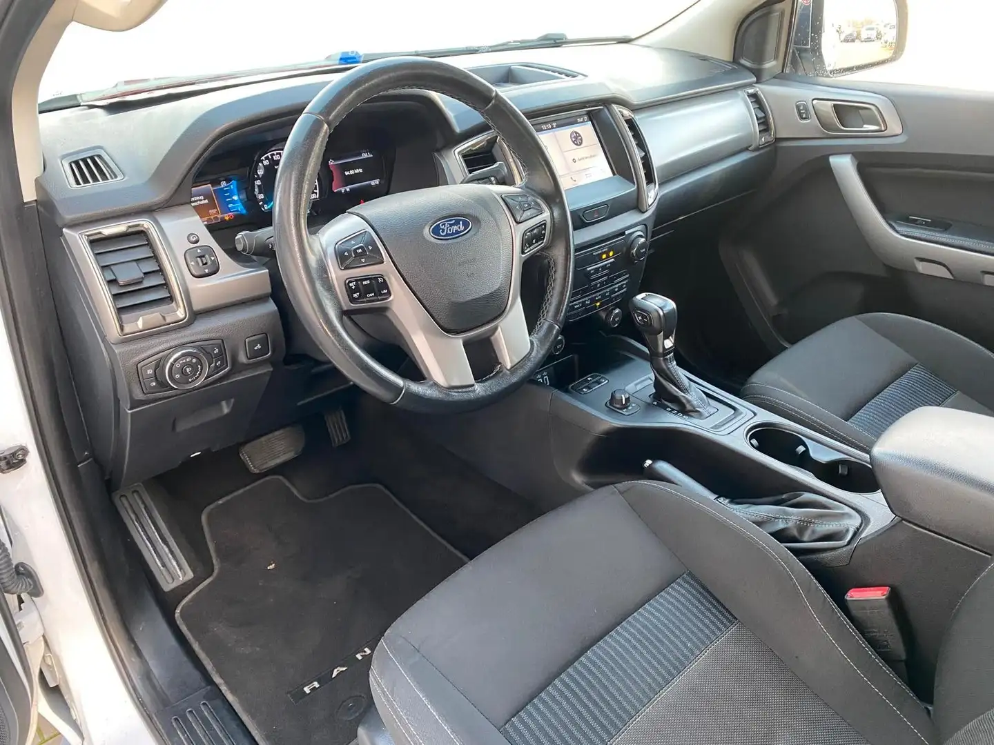 Ford Ranger XLT Extrakabine 4x4 Weiß - 2