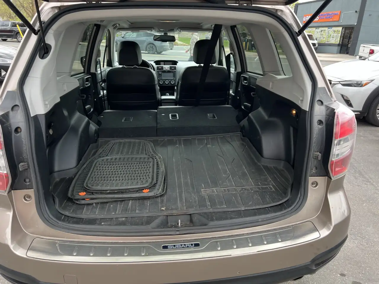 Subaru Forester снимка Subaru Forester