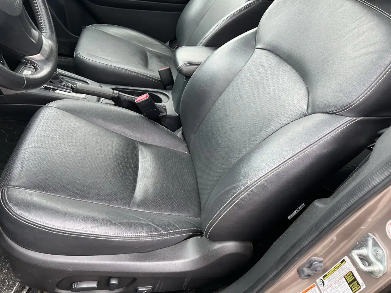 Subaru Forester снимка Subaru Forester