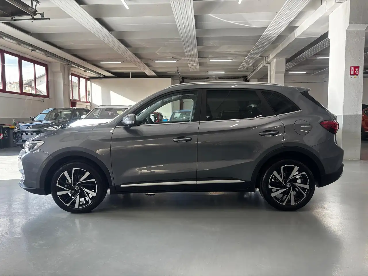 MG ZS 1.5 HYBRID+ LUXURY, миниатюра 5