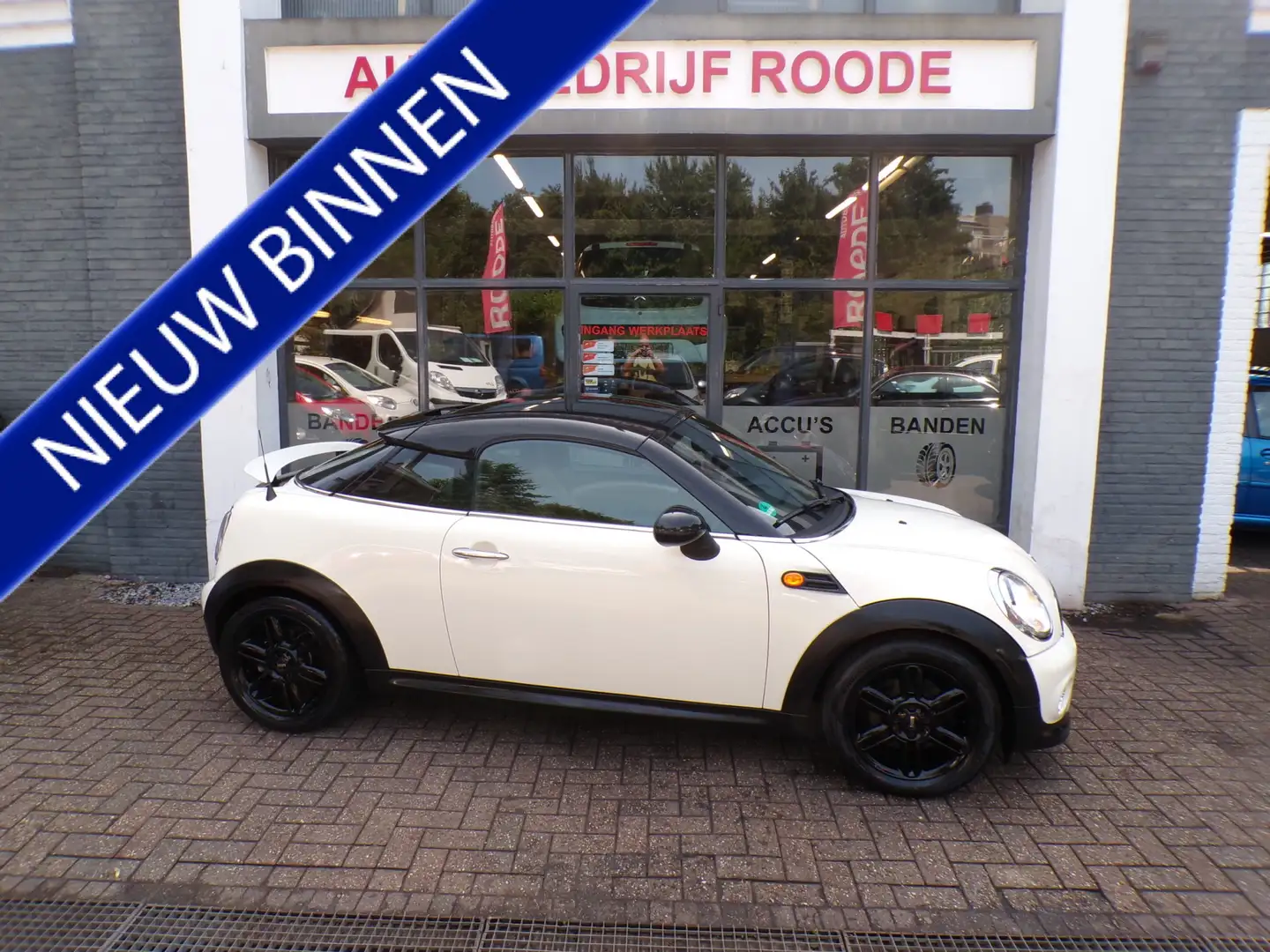 MINI Cooper Coupe Mini 1.6 Chili ZEER MOOI,LEDER,AIRCO,APK !!! White - 1