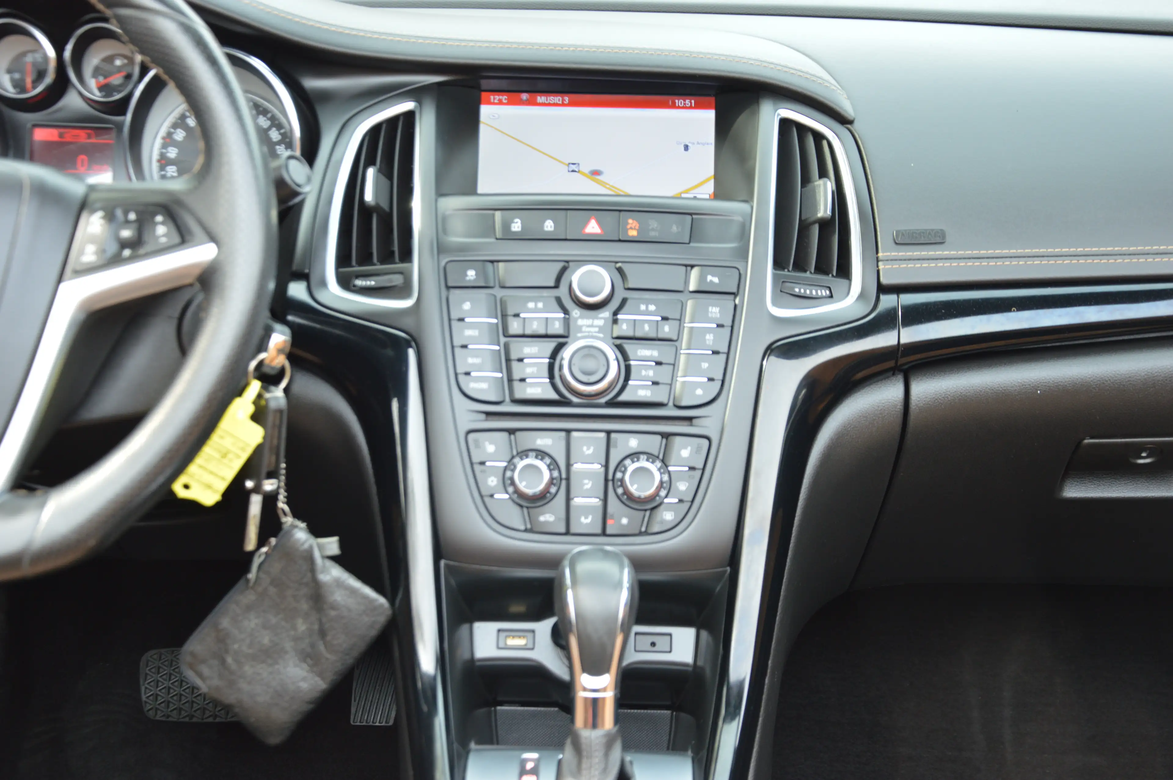 Opel Cascada 1.6Turbo Cosmo BOITE AUT FULL OPTION 28.721KM — photo 14