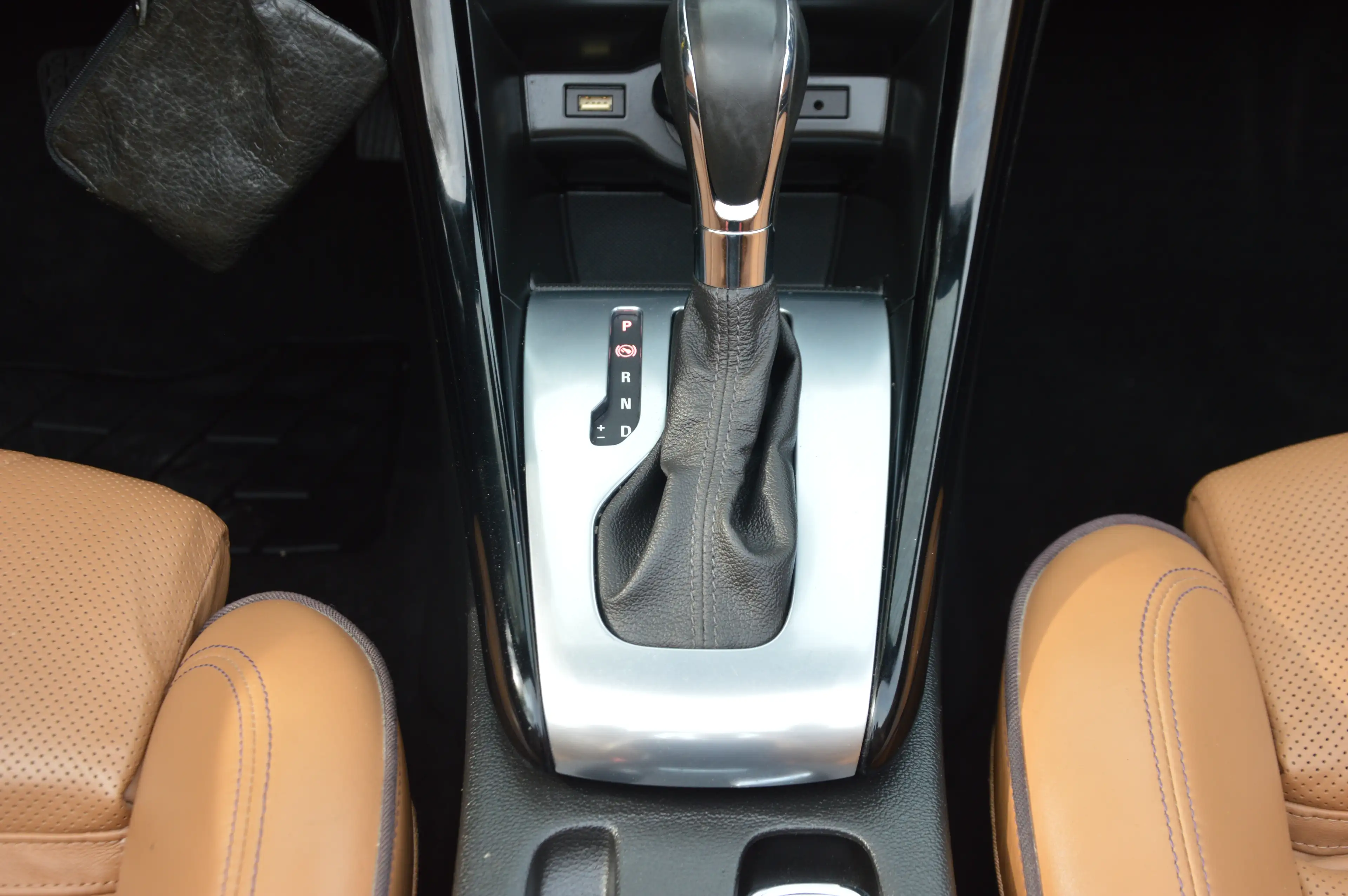 Opel Cascada 1.6Turbo Cosmo BOITE AUT FULL OPTION 28.721KM — photo 15