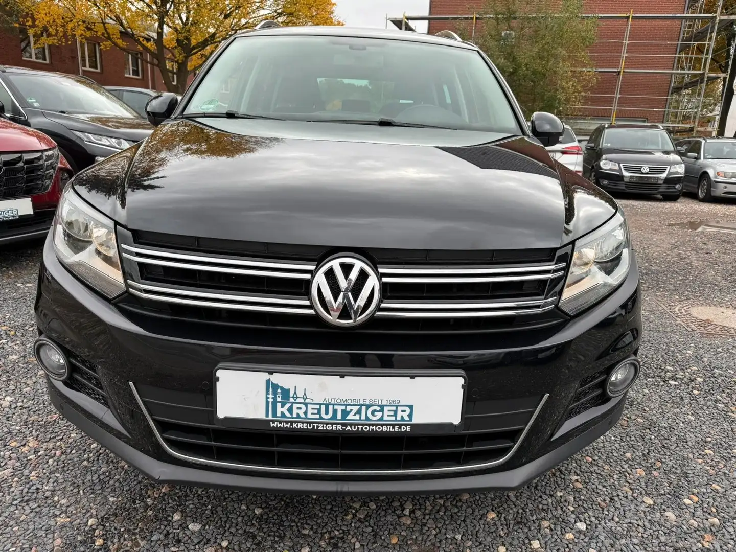 Volkswagen Tiguan Sport & Style BMT Schwarz - 2