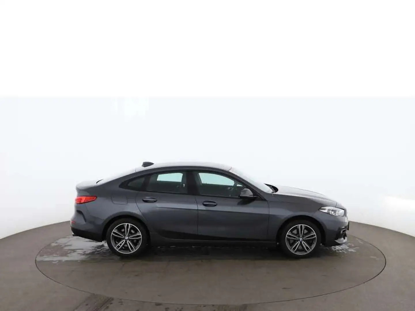BMW 220 d Gran Coupe Sport Line Aut LED NAVI ASSIST Grau - 2