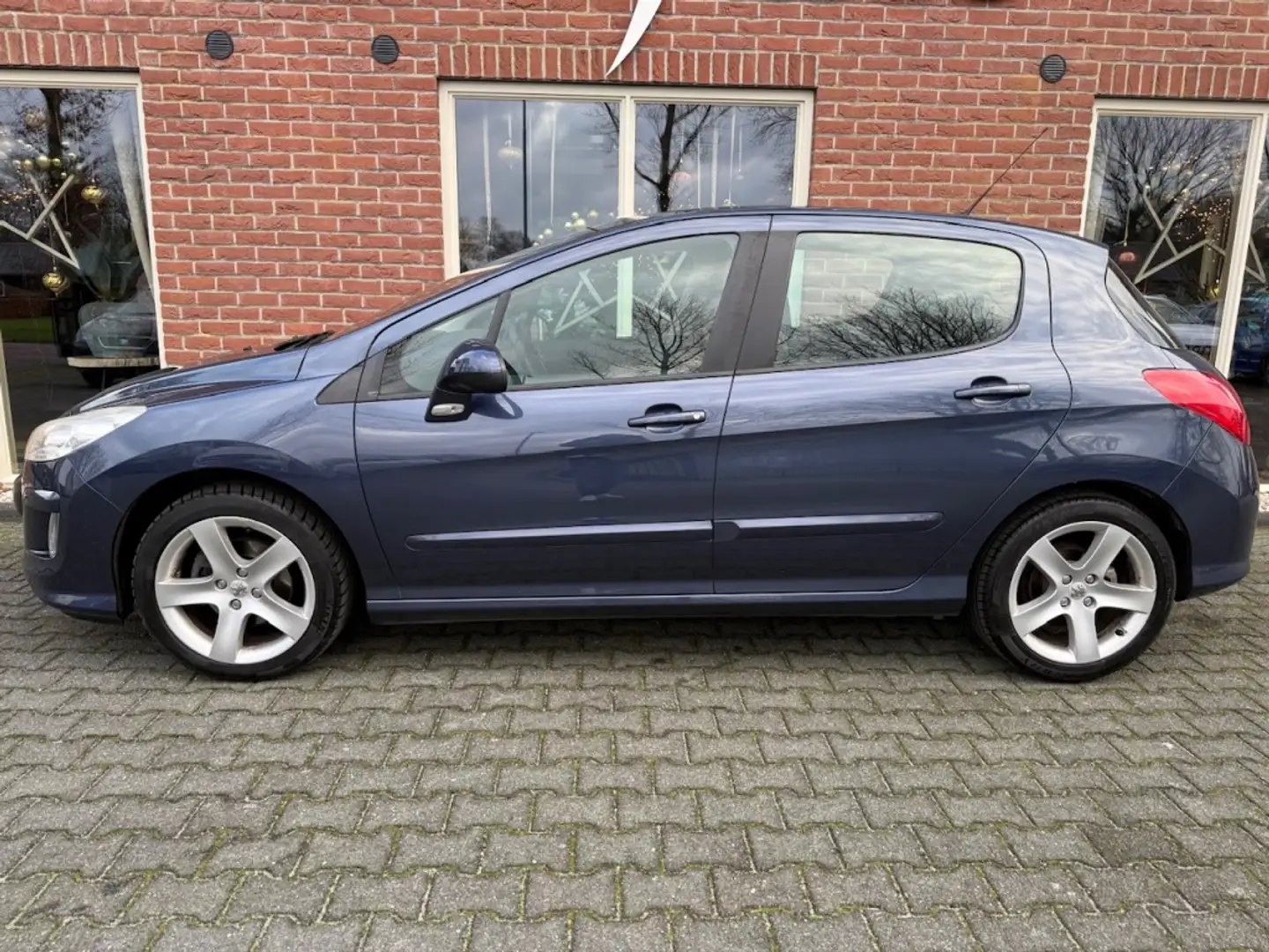 Peugeot 308 1.6 THP XT NIEUWE APK / RIJDT GOED / PANODAK / CLI Blauw - 2