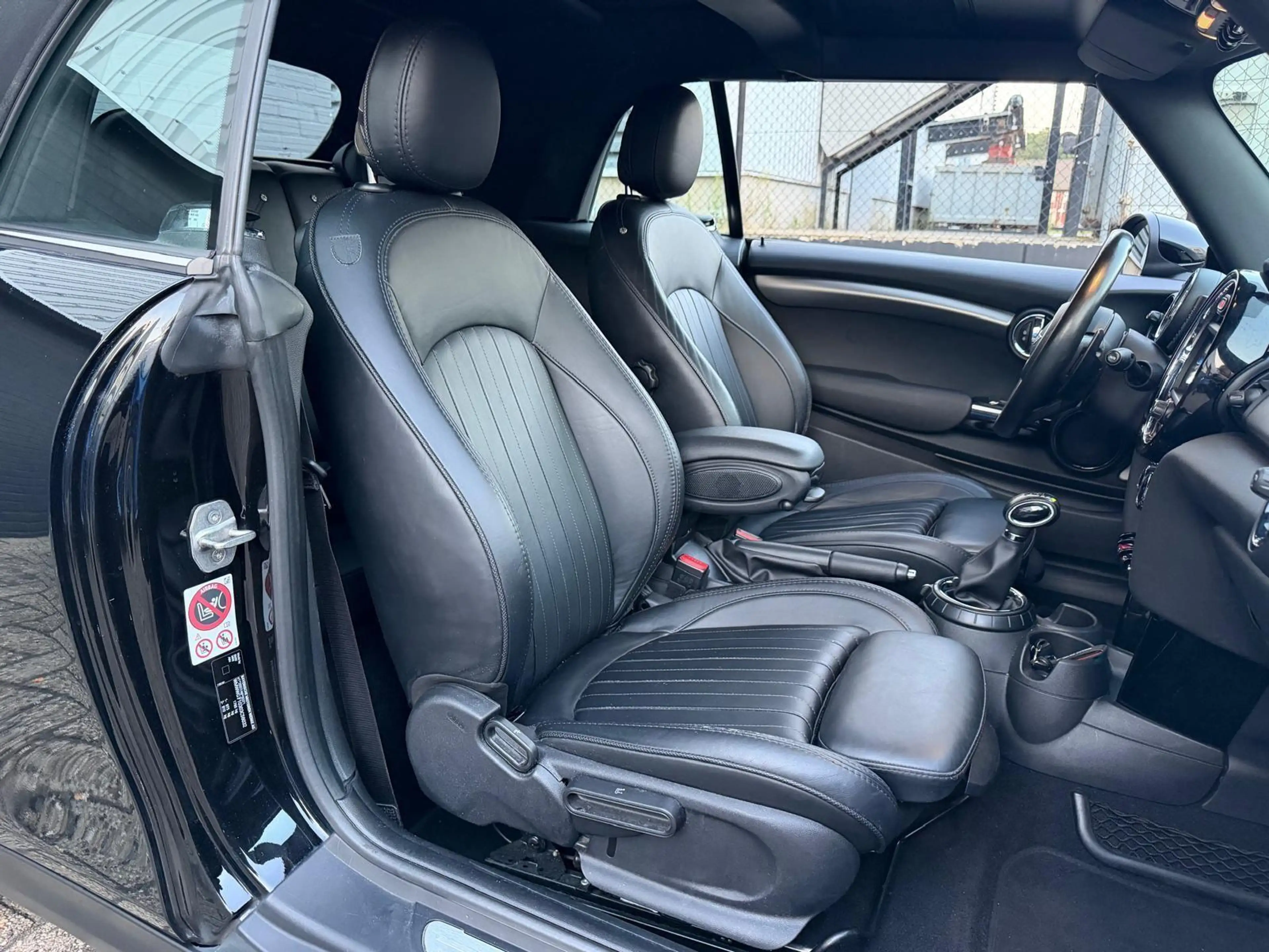 MINI Cooper S Cabrio 2.0 Chili | LEDER | Stoelverwarming | — photo 13