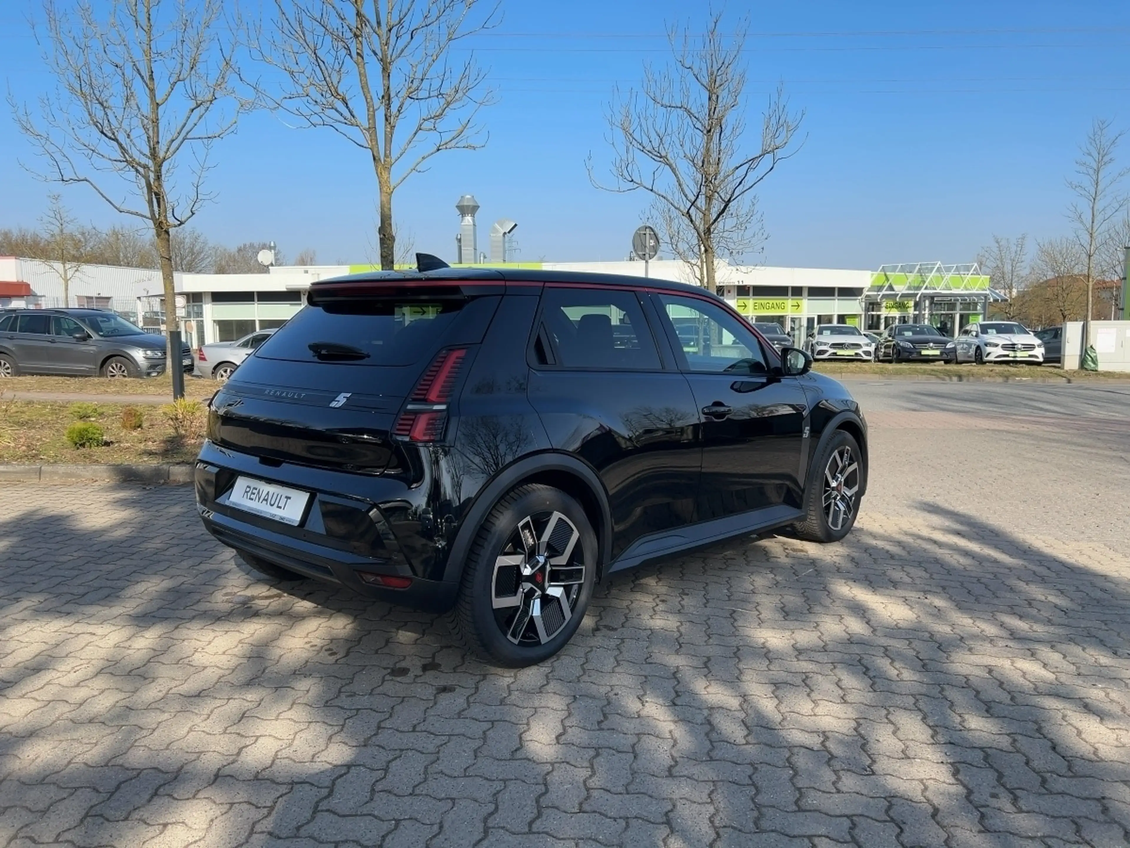 Renault R 5 E-Tech Techno 150 Comfort Range — photo 4