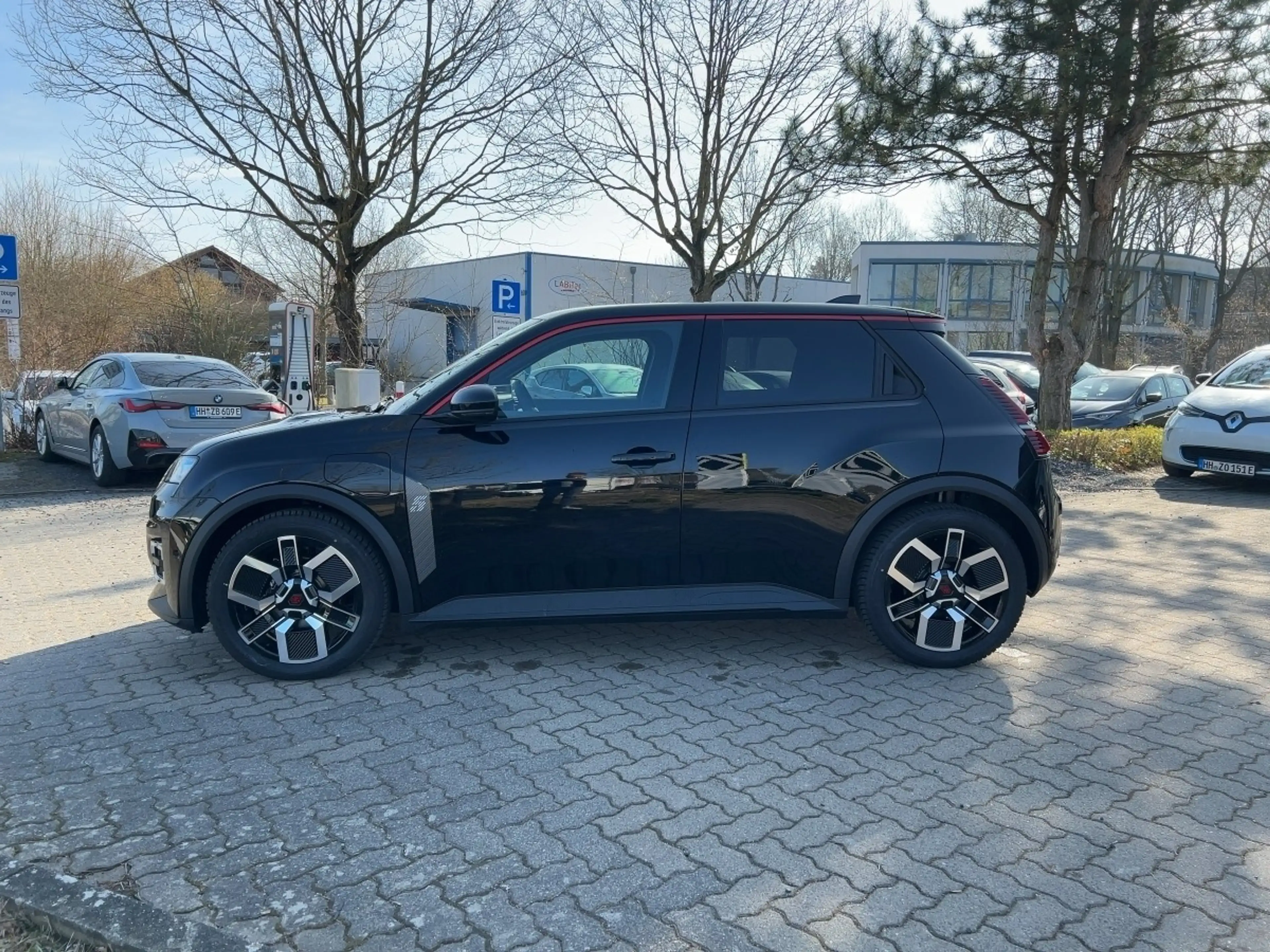 Renault R 5 E-Tech Techno 150 Comfort Range — photo 2