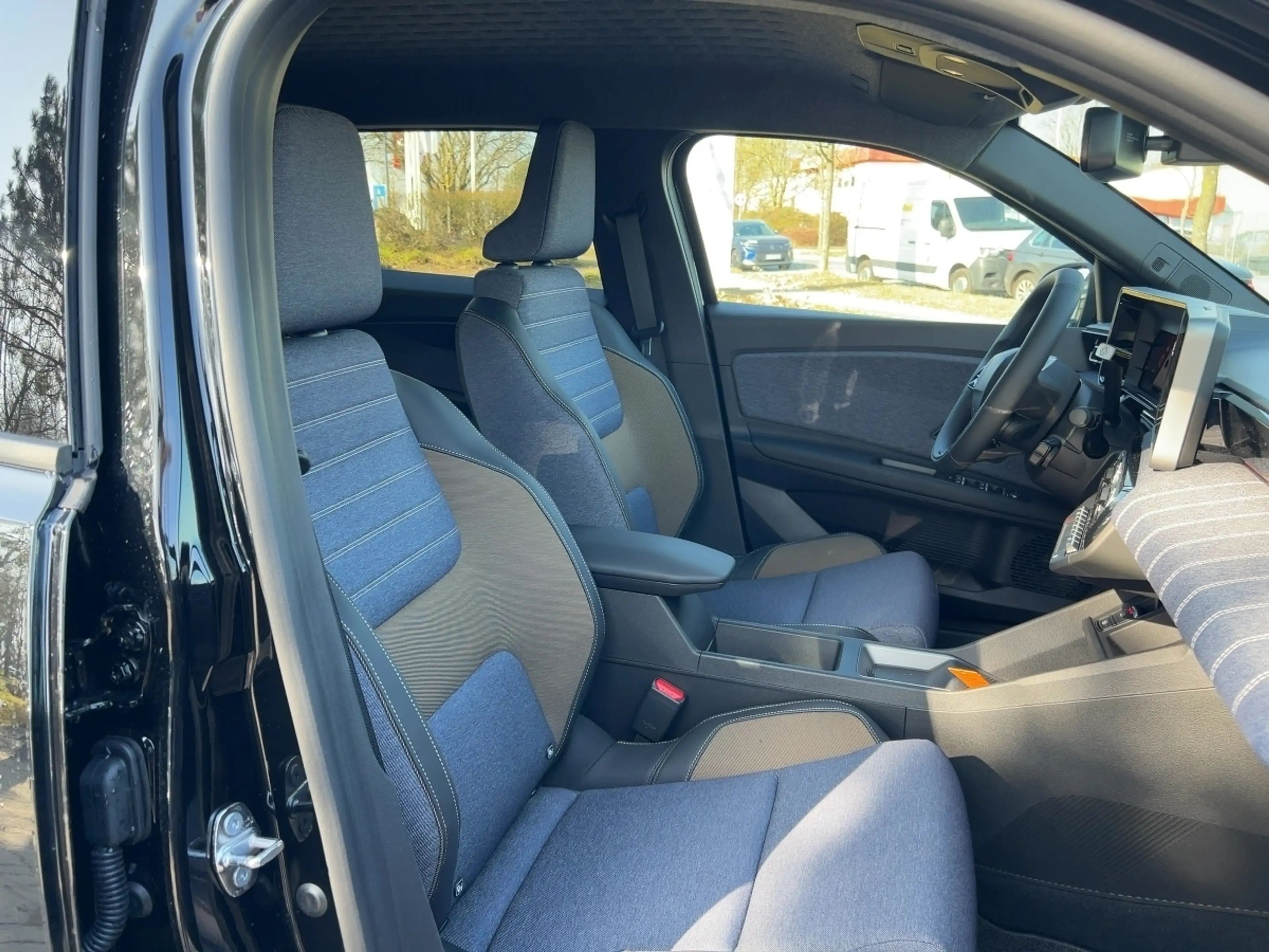 Renault R 5 E-Tech Techno 150 Comfort Range — photo 11