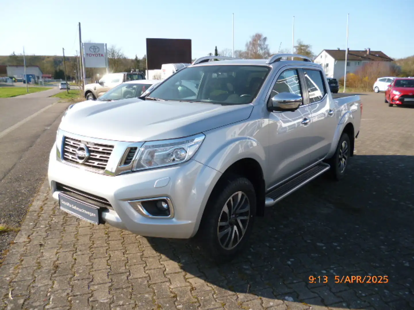 Nissan Navara DC 4x4 Autm. EU6 N-Connecta Argent - 1