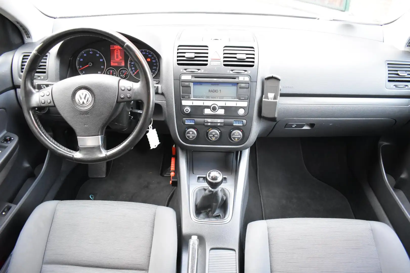 Volkswagen Golf 1.4 TSI Trendline '09 Clima Grau - 2