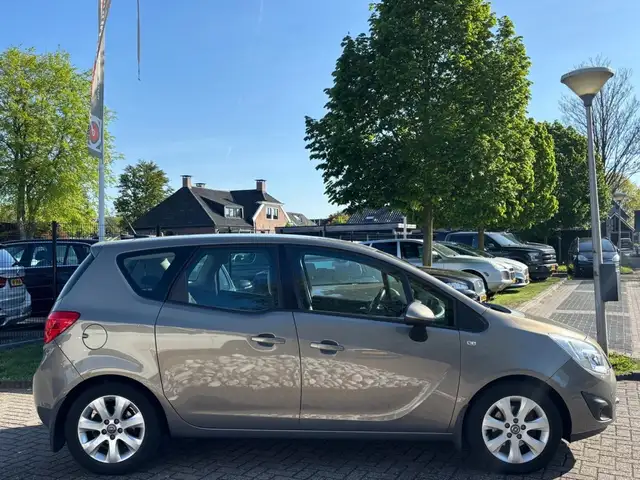 Opel Meriva view 4