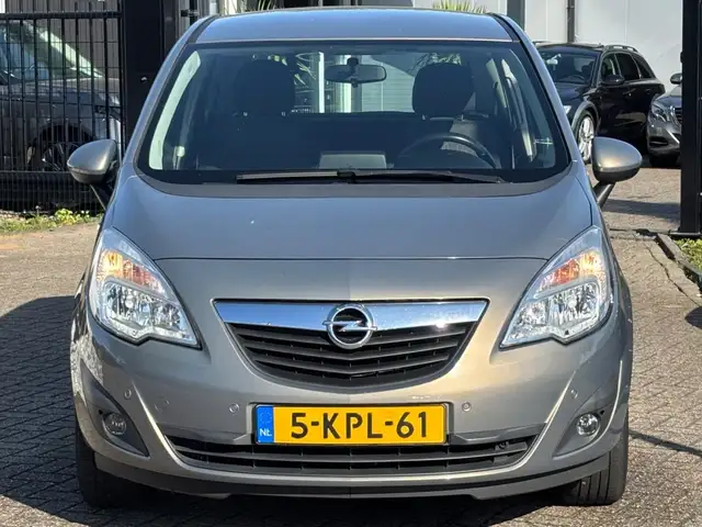 Opel Meriva view 2