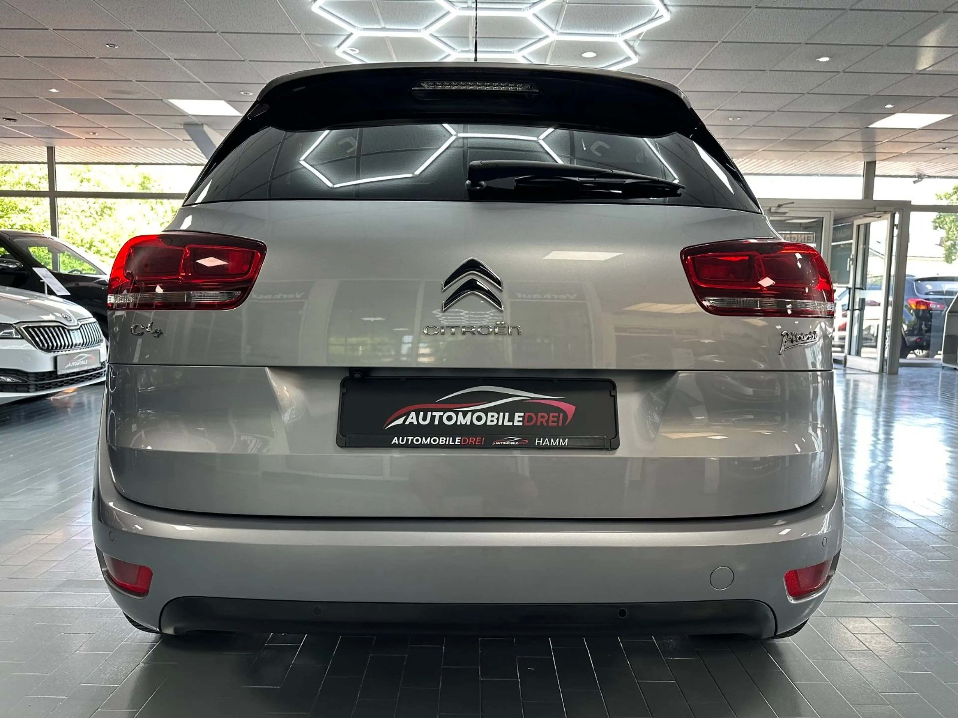 Citroen C4 Picasso /Spacetourer Selection — photo 10