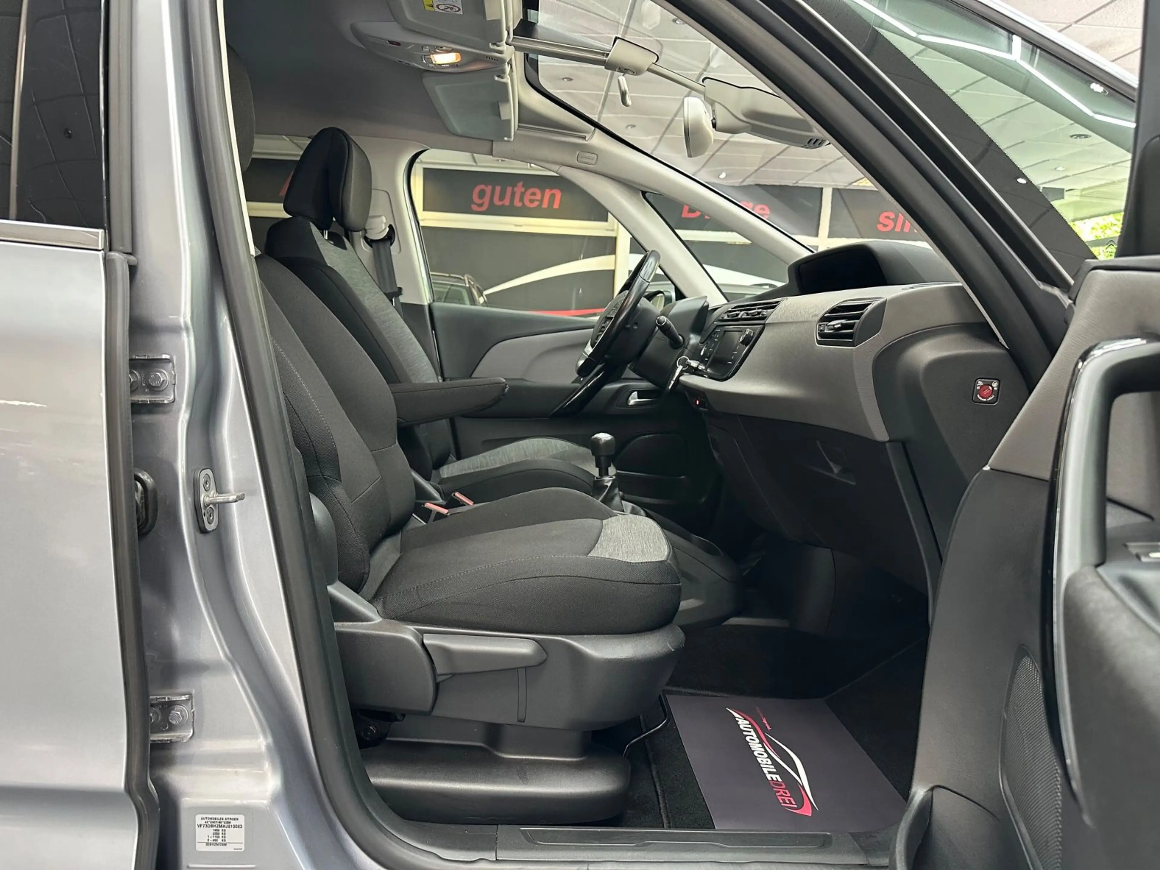 Citroen C4 Picasso /Spacetourer Selection — photo 14