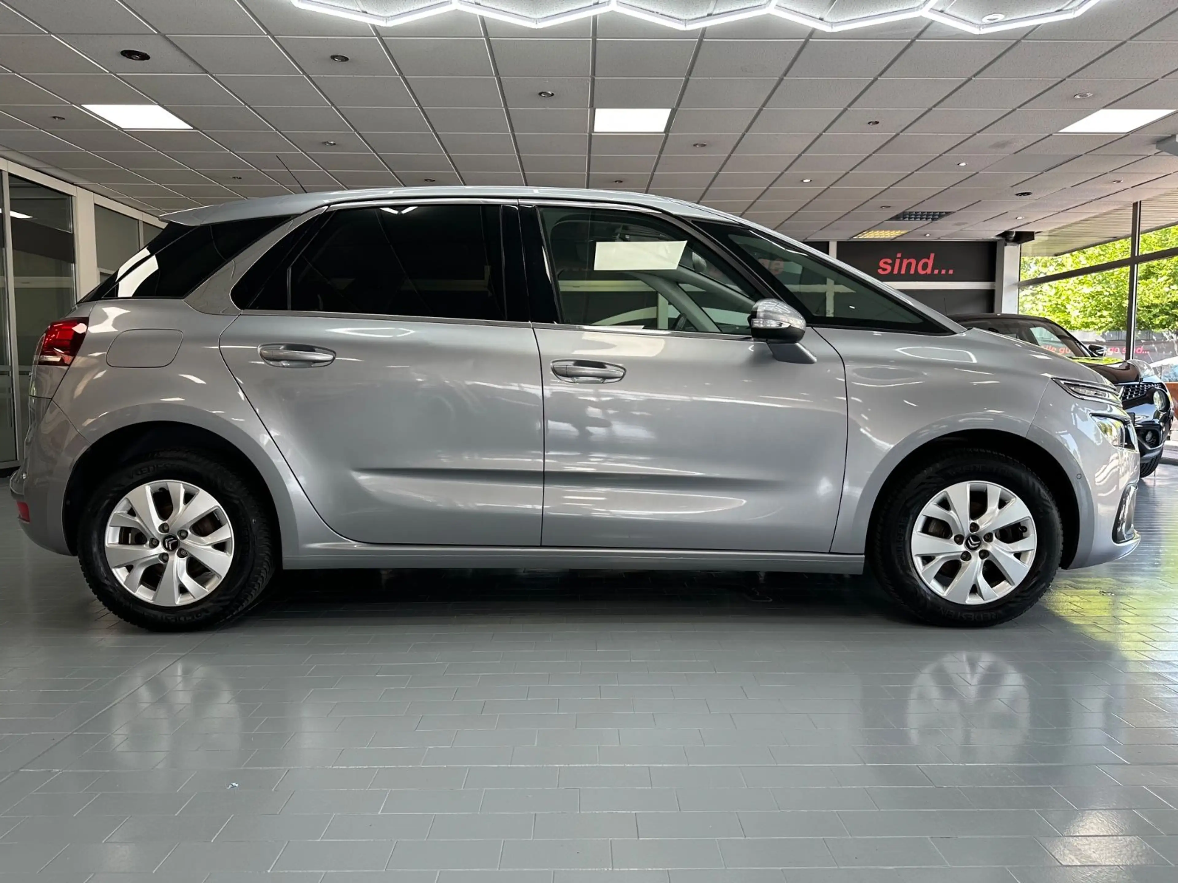 Citroen C4 Picasso /Spacetourer Selection — photo 5