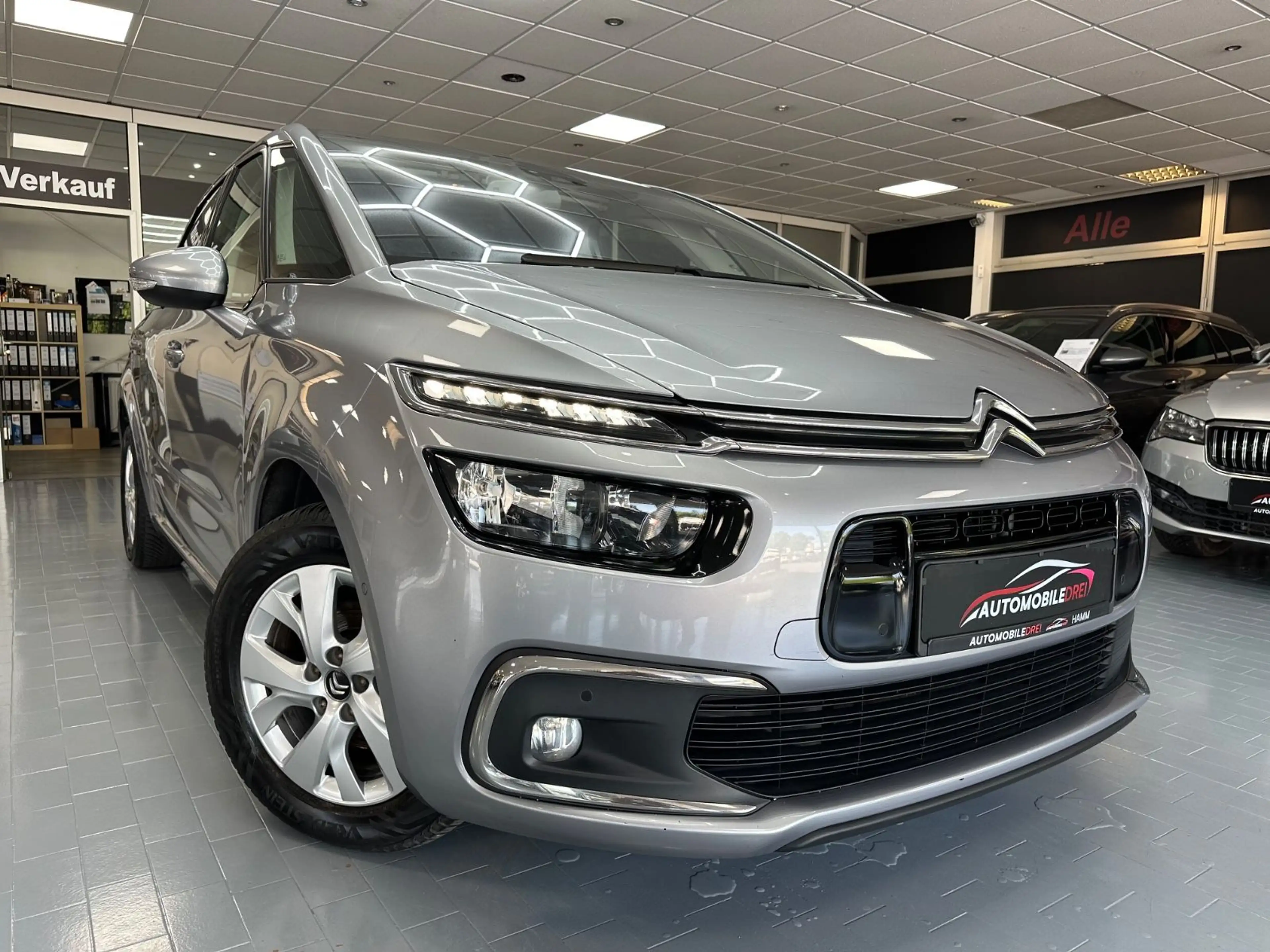 Citroen C4 Picasso /Spacetourer Selection — photo 8