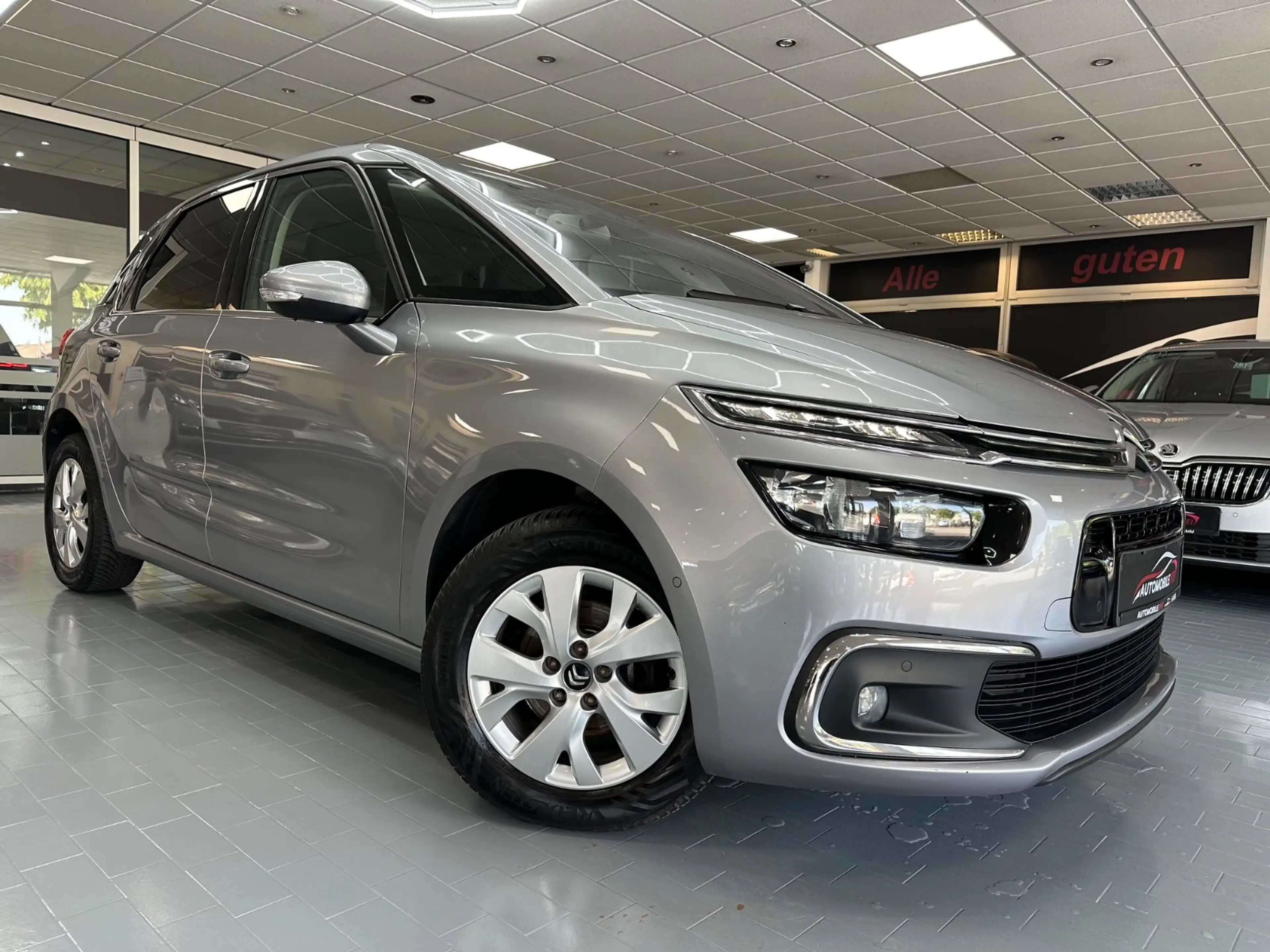 Citroen C4 Picasso /Spacetourer Selection — photo 2