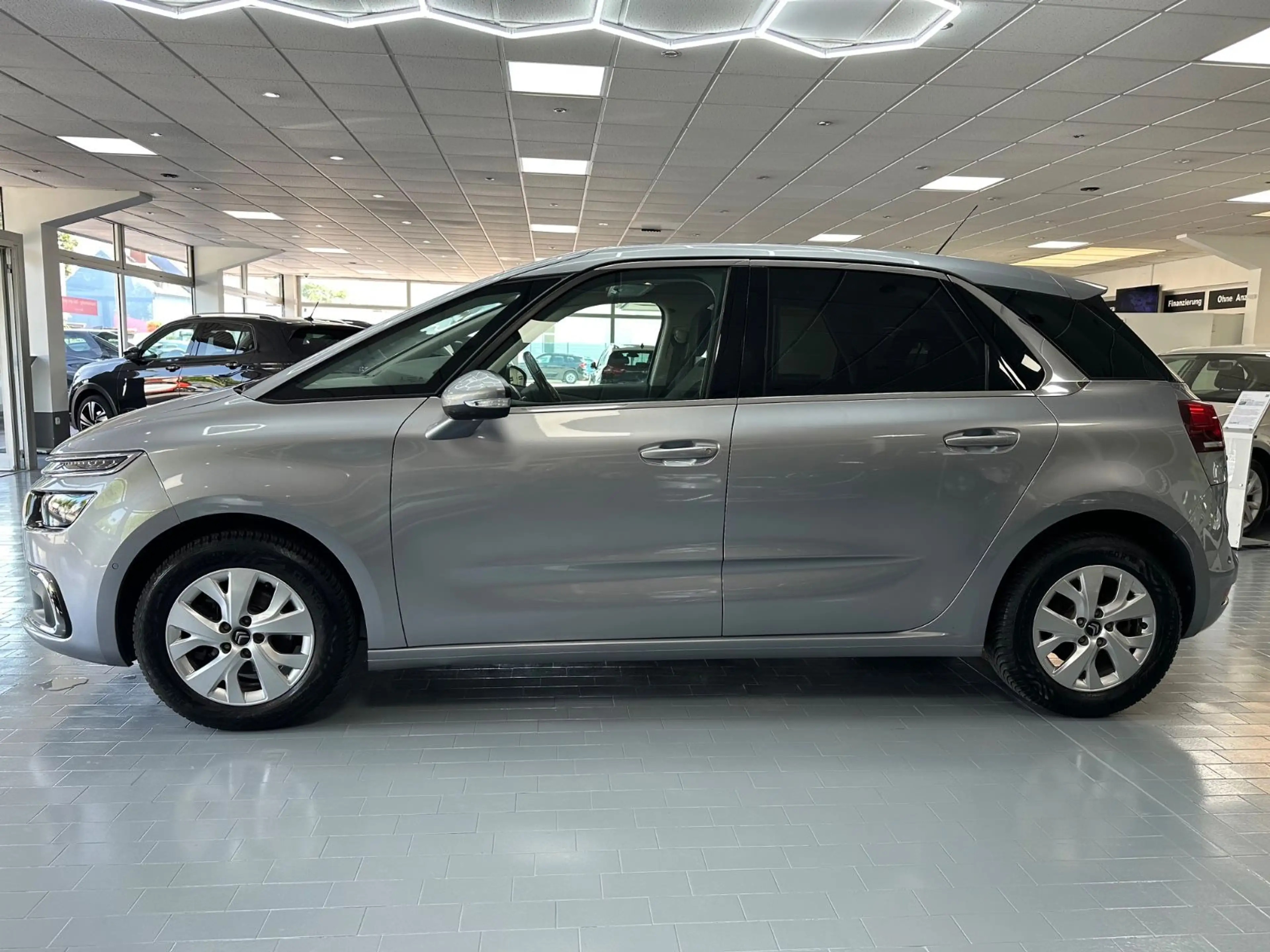 Citroen C4 Picasso /Spacetourer Selection — photo 6