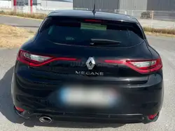 Renault Megane Mégane IV Berline dCi 110 Energy EDC Akaju