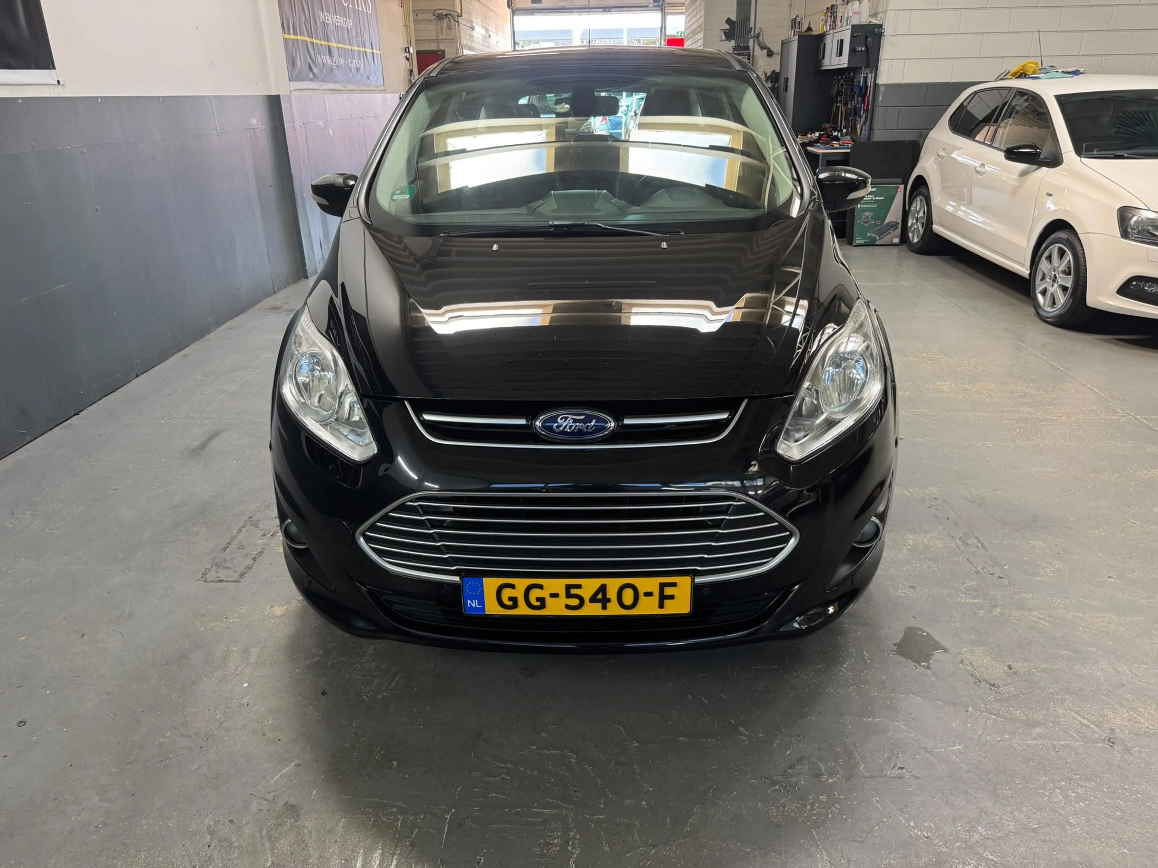 Ford C-Max 2.0 Plug-in Hybrid Titanium Plus |AUT|CAMERA|PANO| — photo 4
