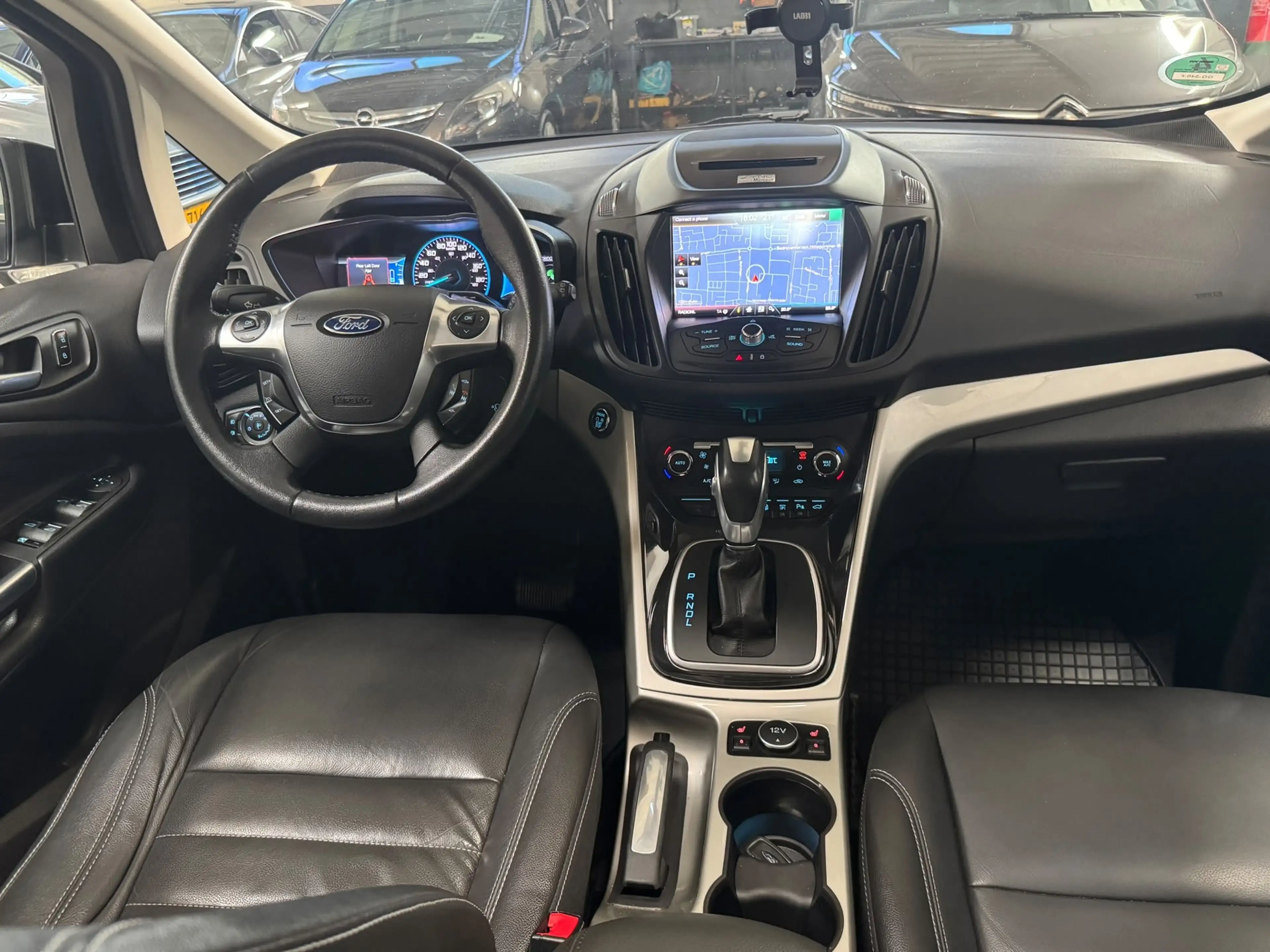 Ford C-Max 2.0 Plug-in Hybrid Titanium Plus |AUT|CAMERA|PANO| — photo 14