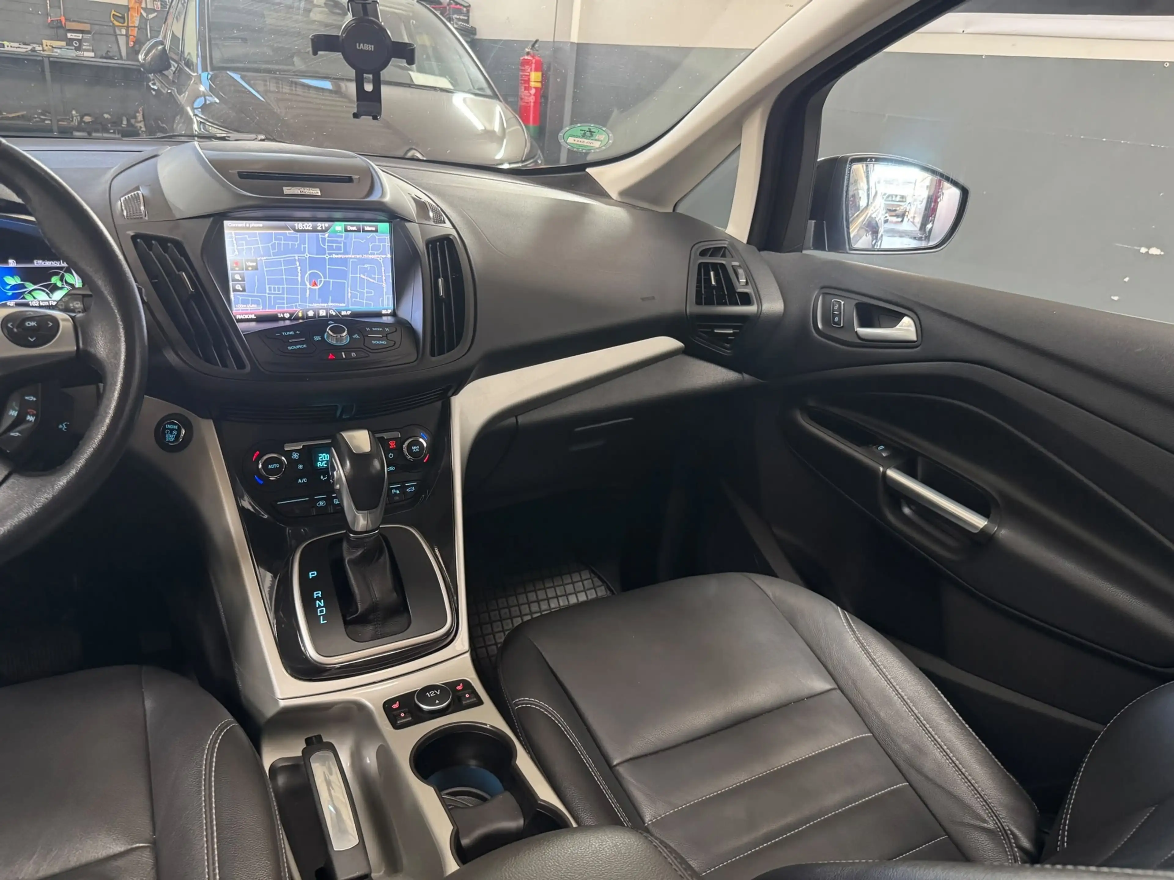 Ford C-Max 2.0 Plug-in Hybrid Titanium Plus |AUT|CAMERA|PANO| — photo 12